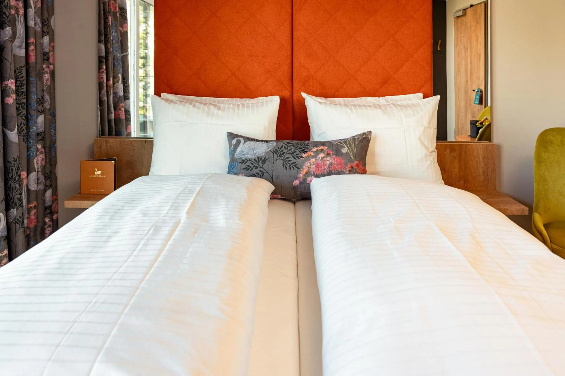 Bed in Hotel am Schwanenhaus