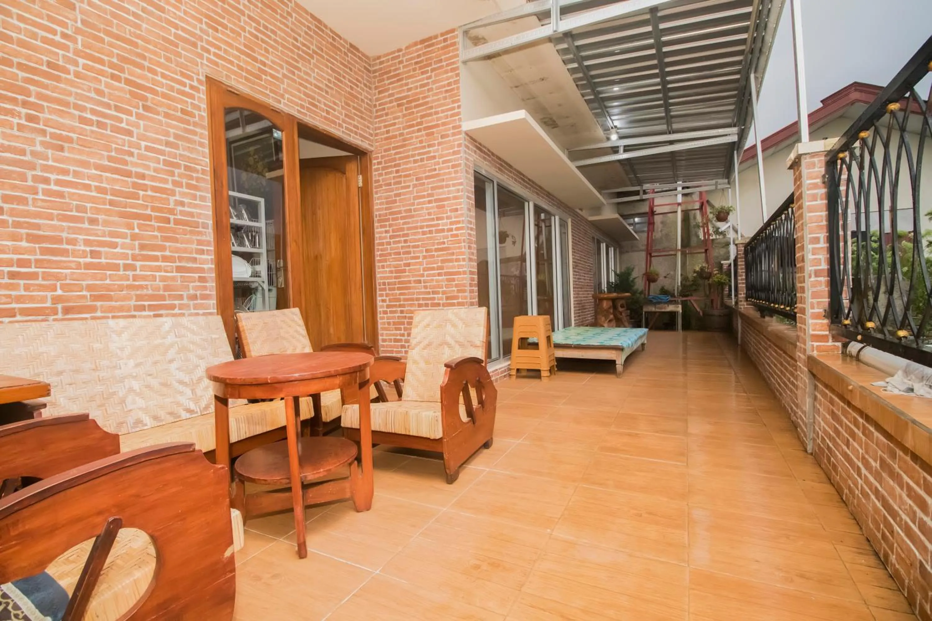 Lobby or reception in Villa Matahari Tawangmangu powered by Cocotel