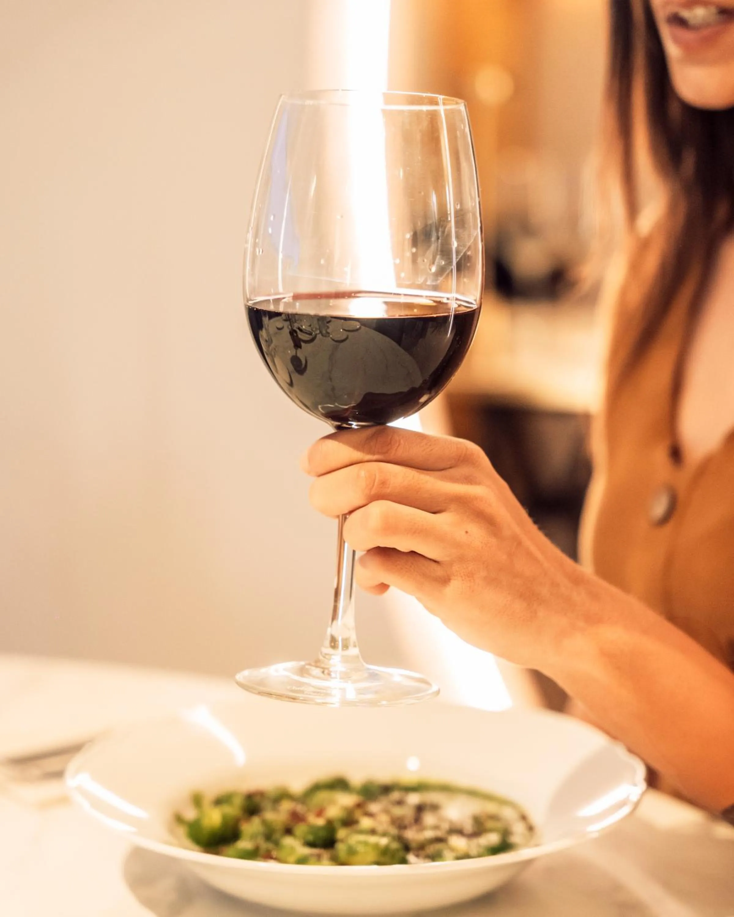 Restaurant/places to eat in Hotel Estefania Boutique Suites