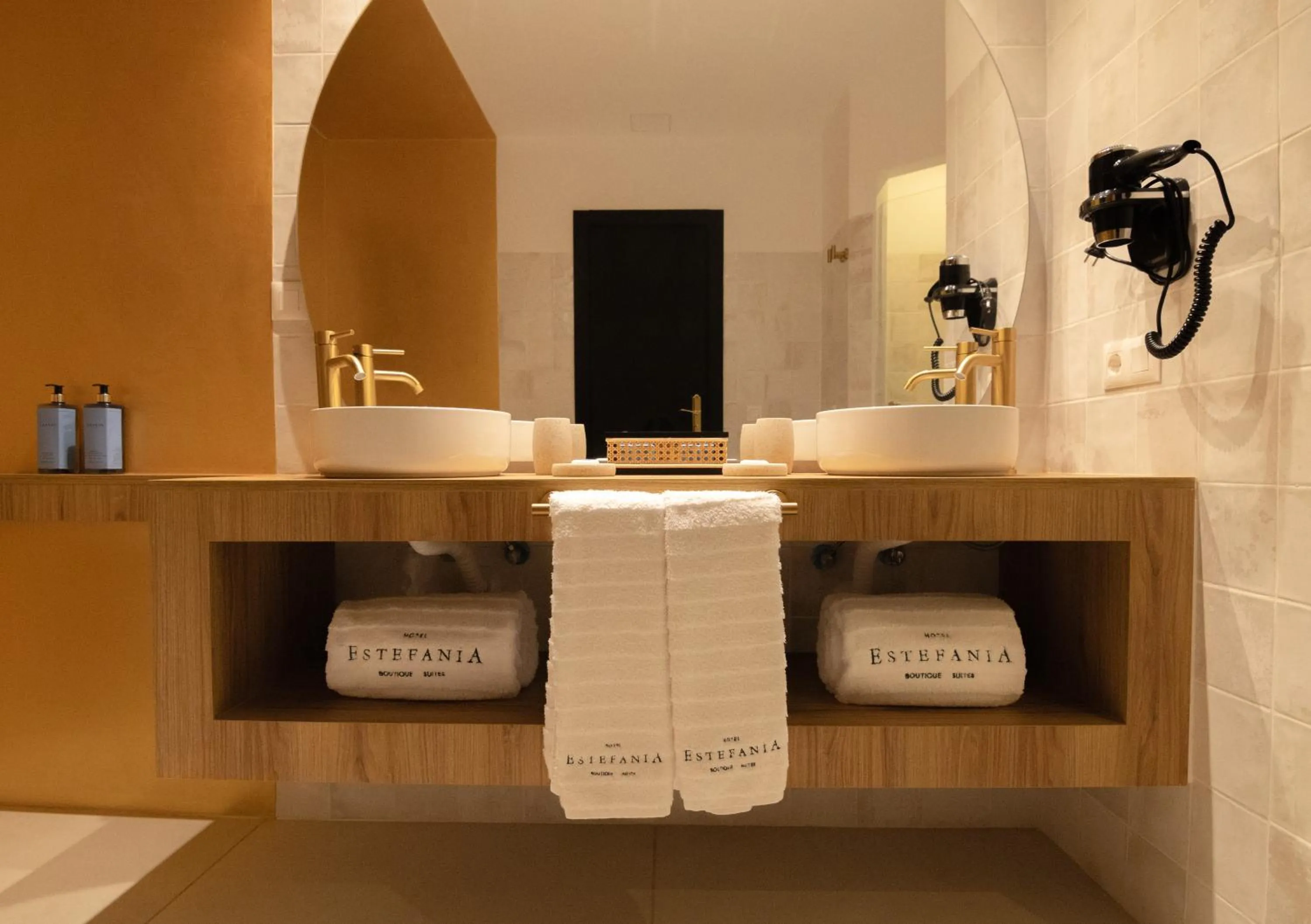 Bathroom in Hotel Estefania Boutique Suites