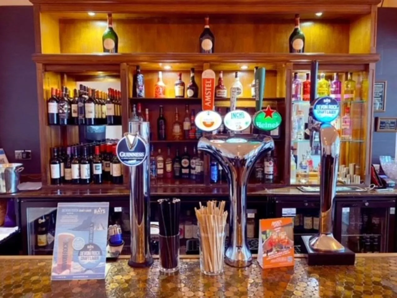 Lounge or bar in The Osborne Hotel