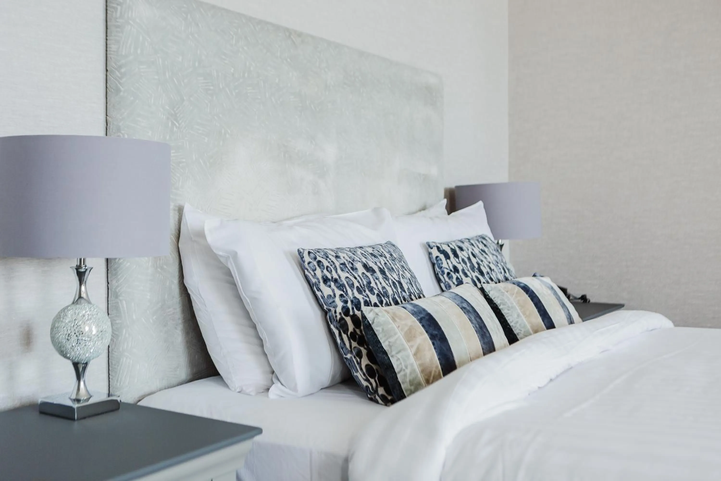 Bed in The Osborne Hotel