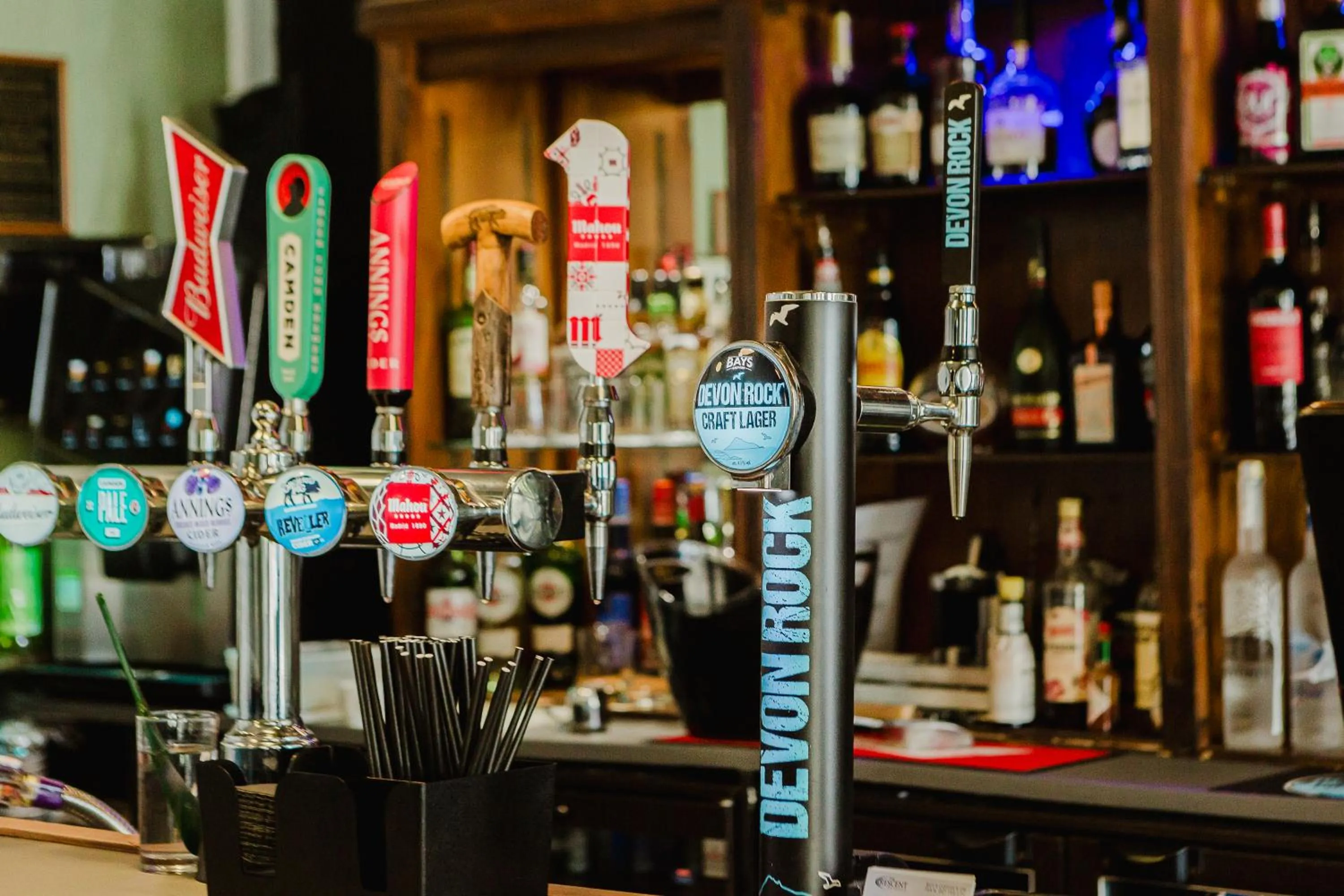 Lounge or bar in The Osborne Hotel