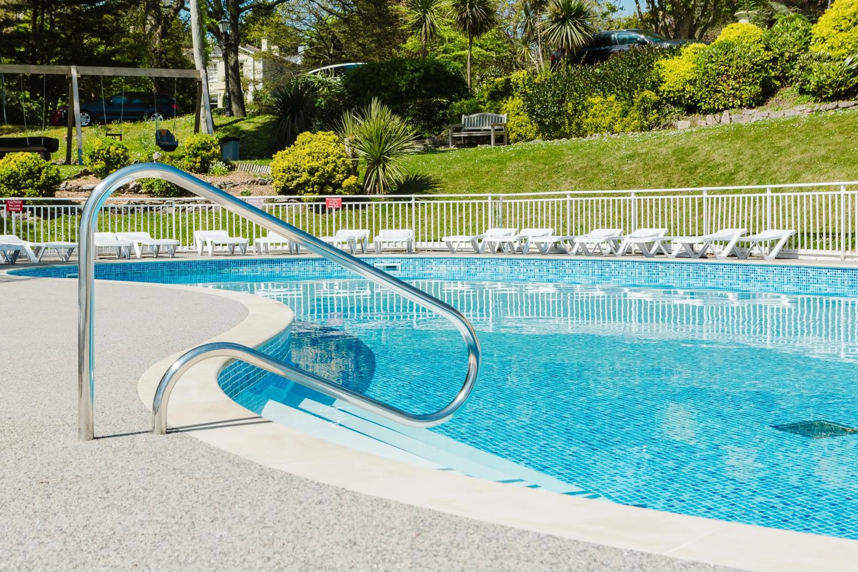 Swimming pool in The Osborne Hotel
