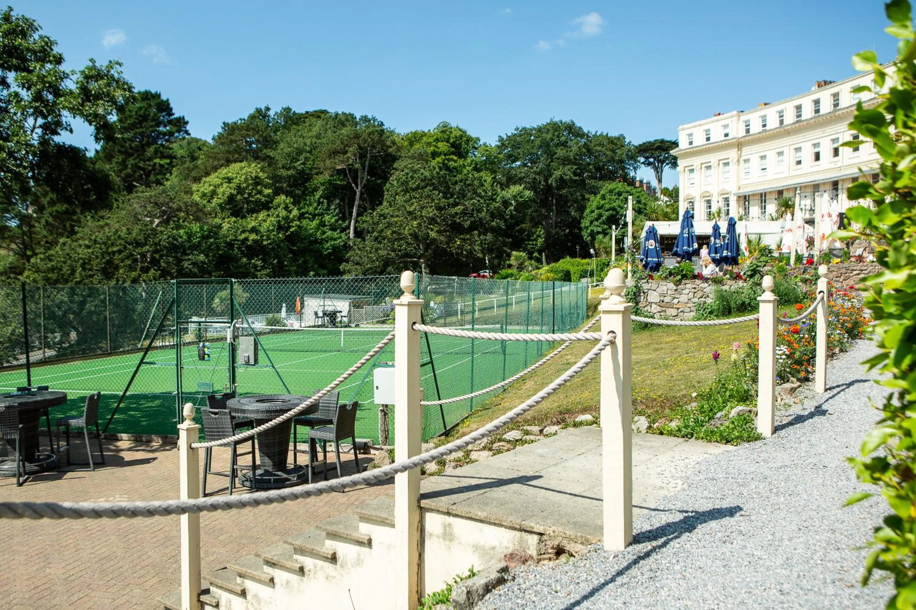 Tennis court in The Osborne Hotel