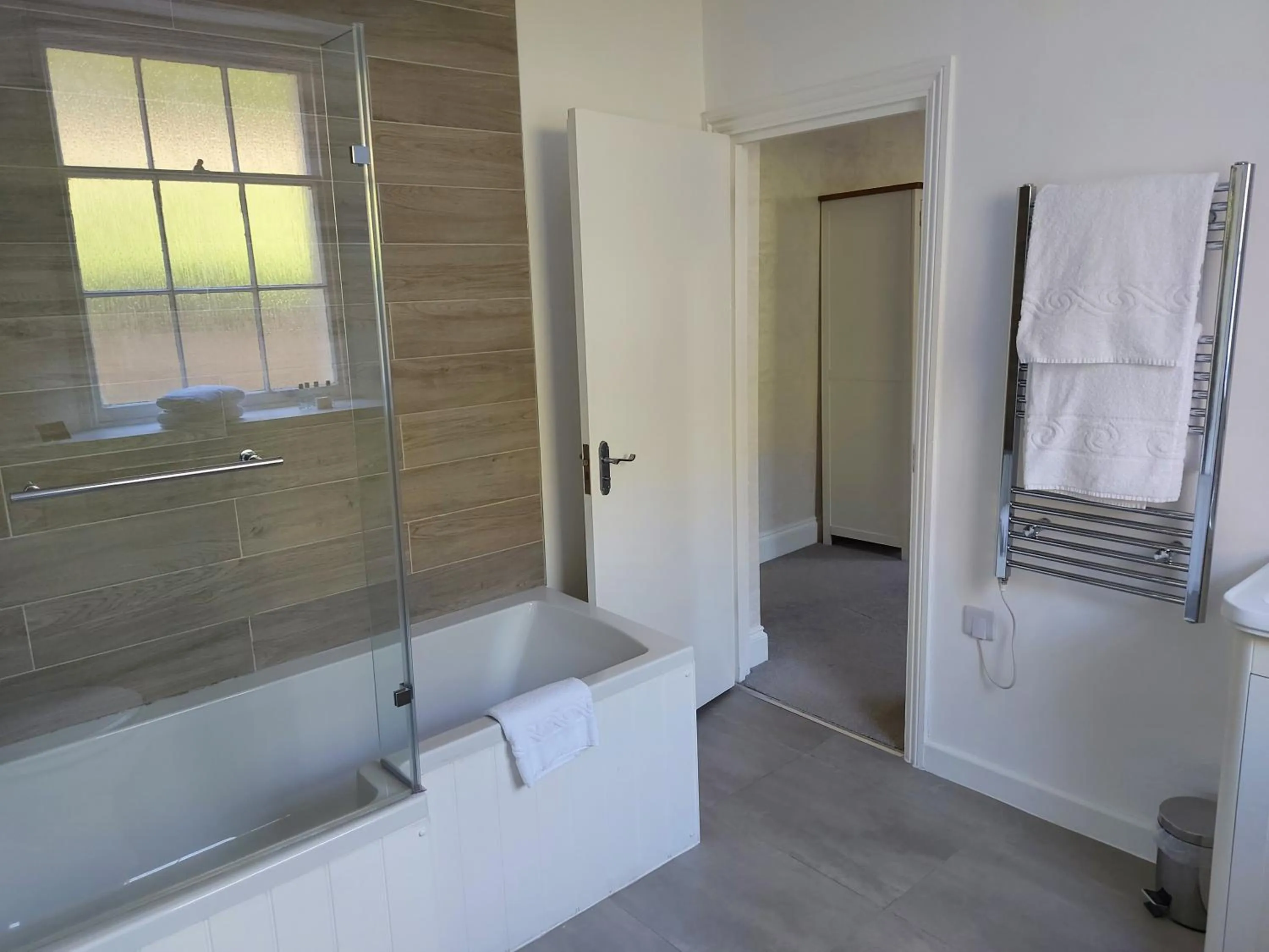 Bathroom in The Osborne Hotel