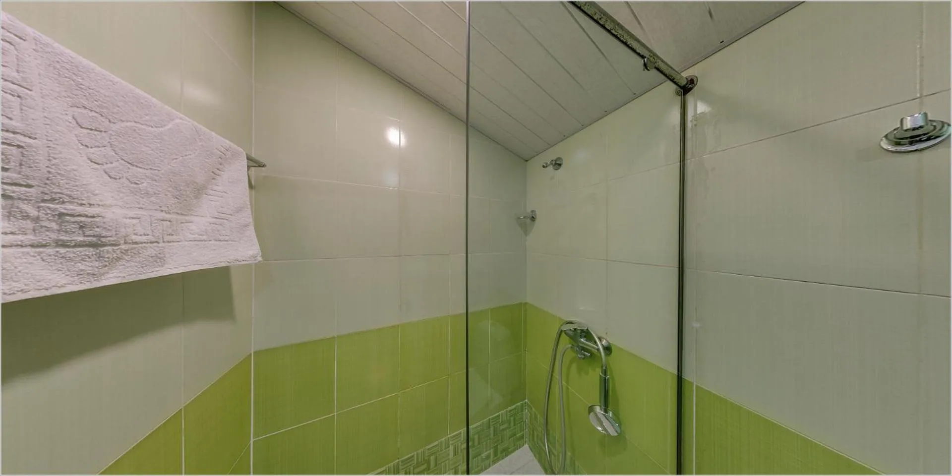 Bathroom in Hotel Avlabari