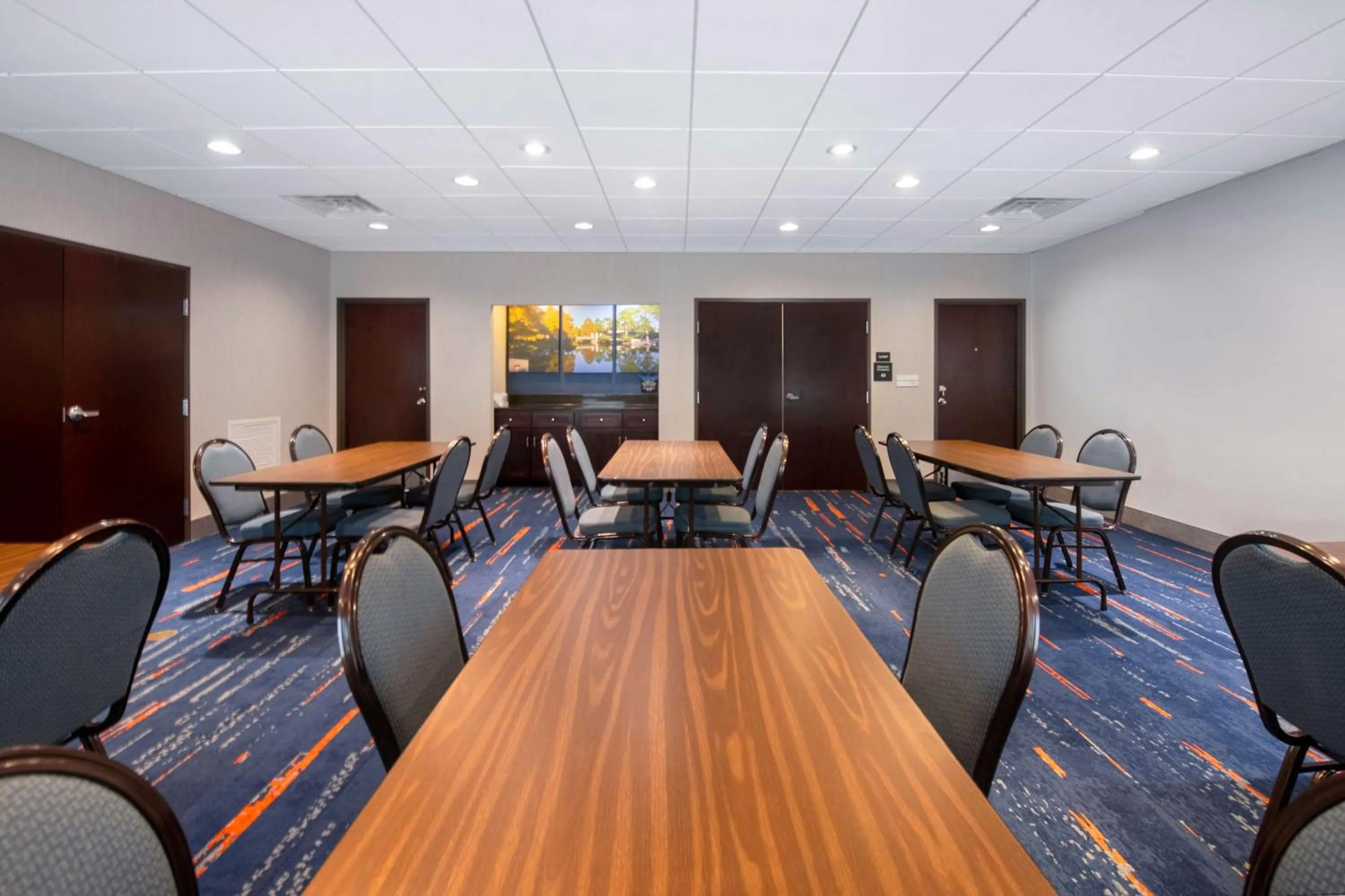 Meeting/conference room in Hampton Inn & Suites Harvey New Orleans Westbank