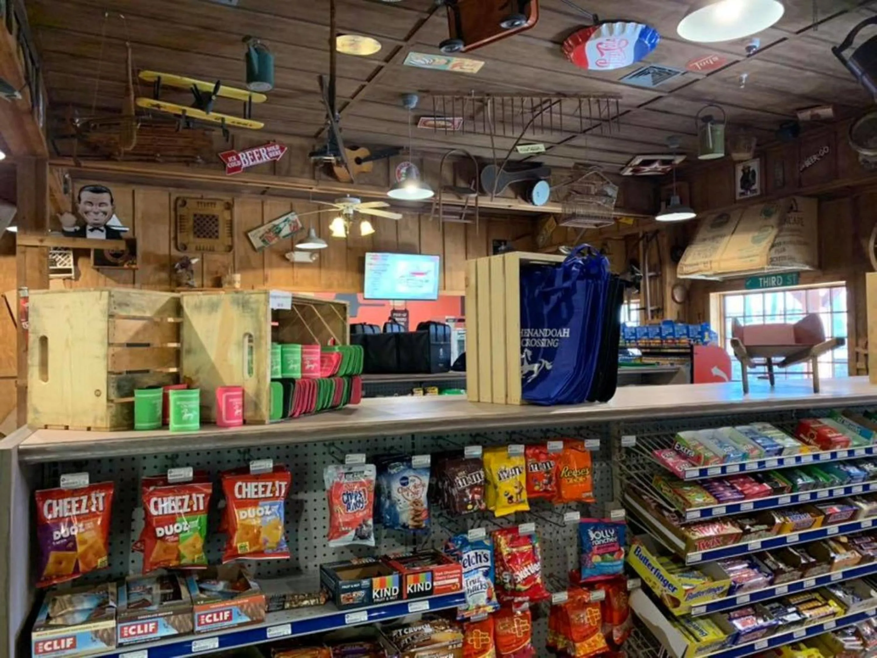 On-site shops in Shenandoah Wilderness Traveler