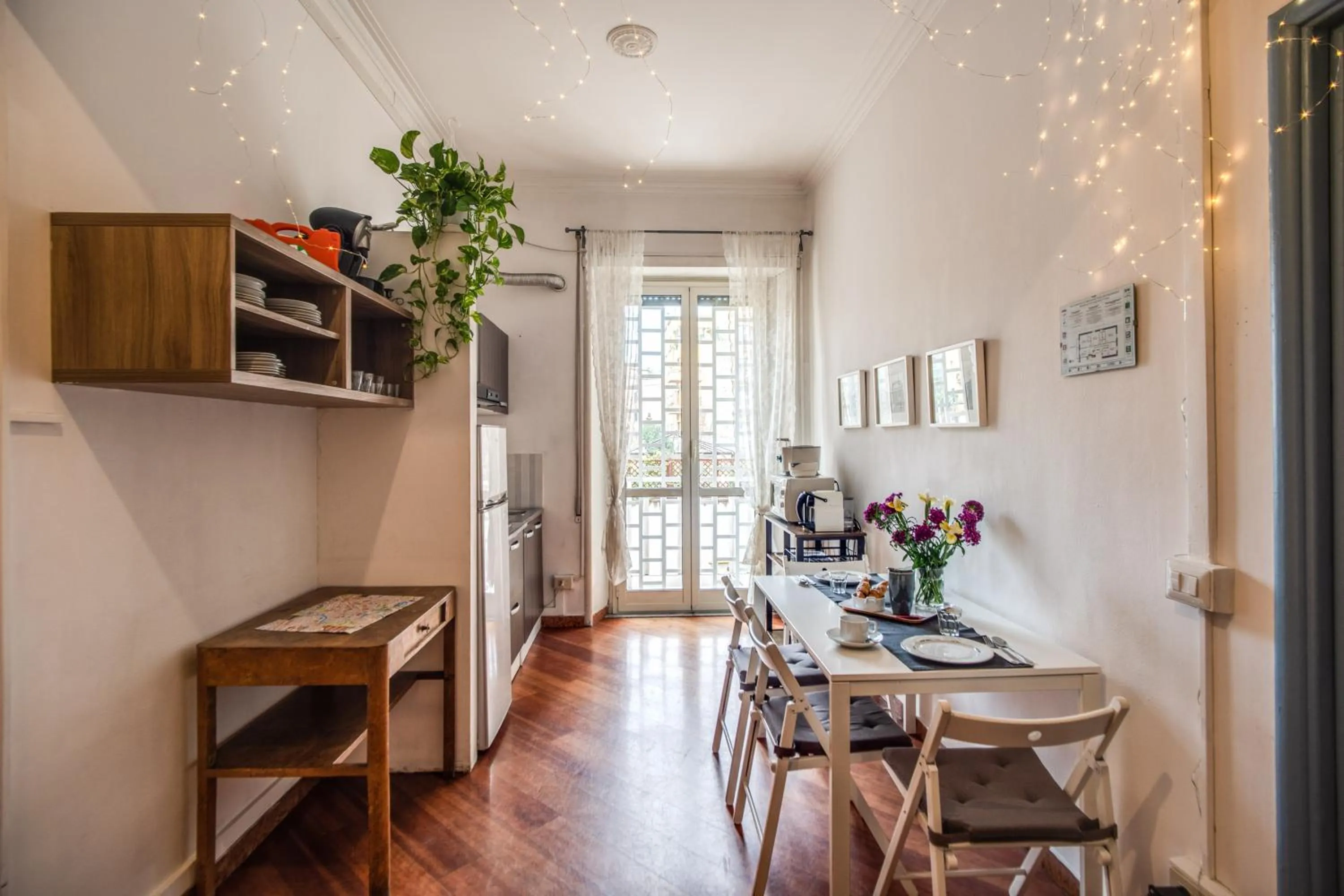 Kitchen or kitchenette in Circus Maximus B&B