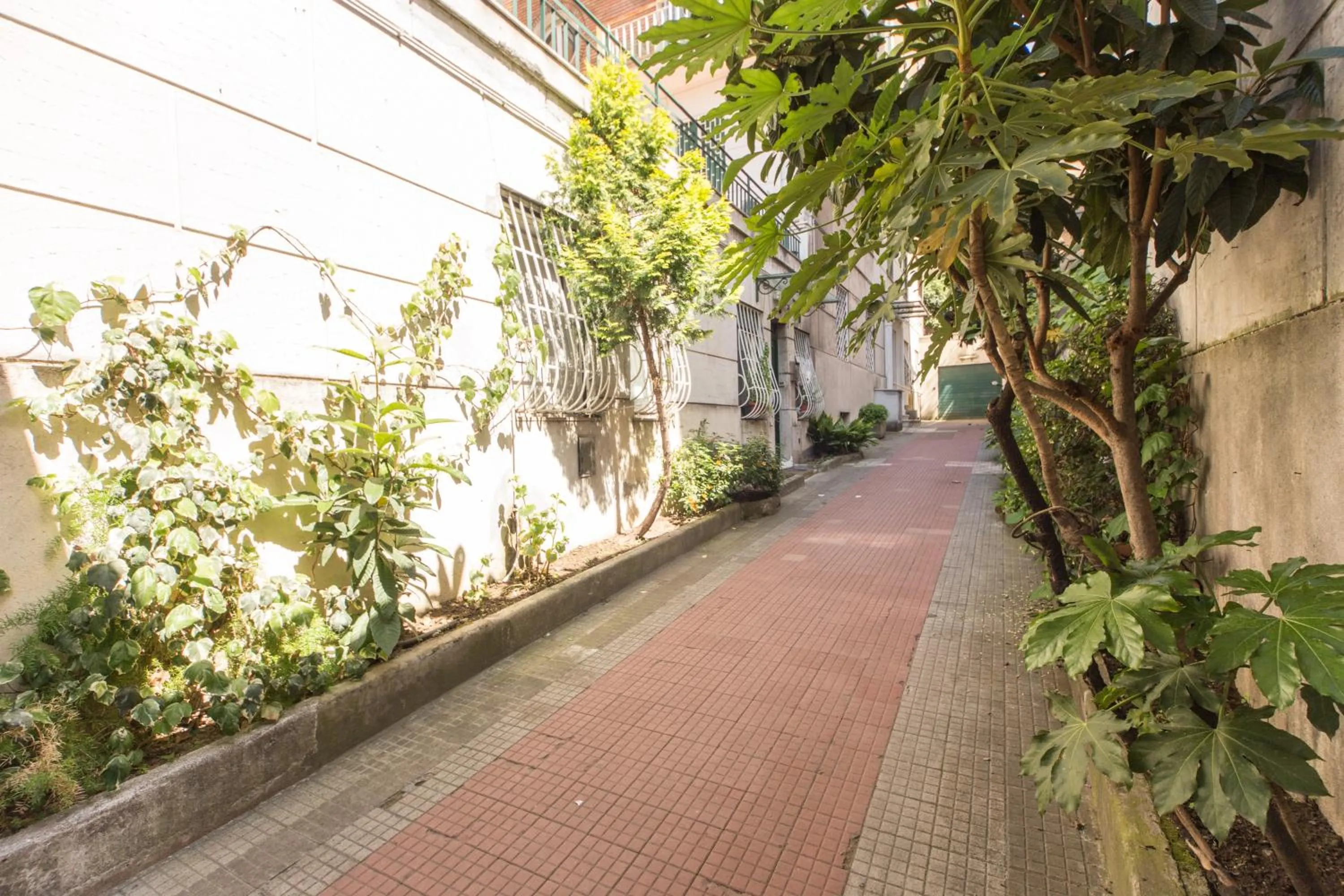 Facade/entrance in Circus Maximus B&B