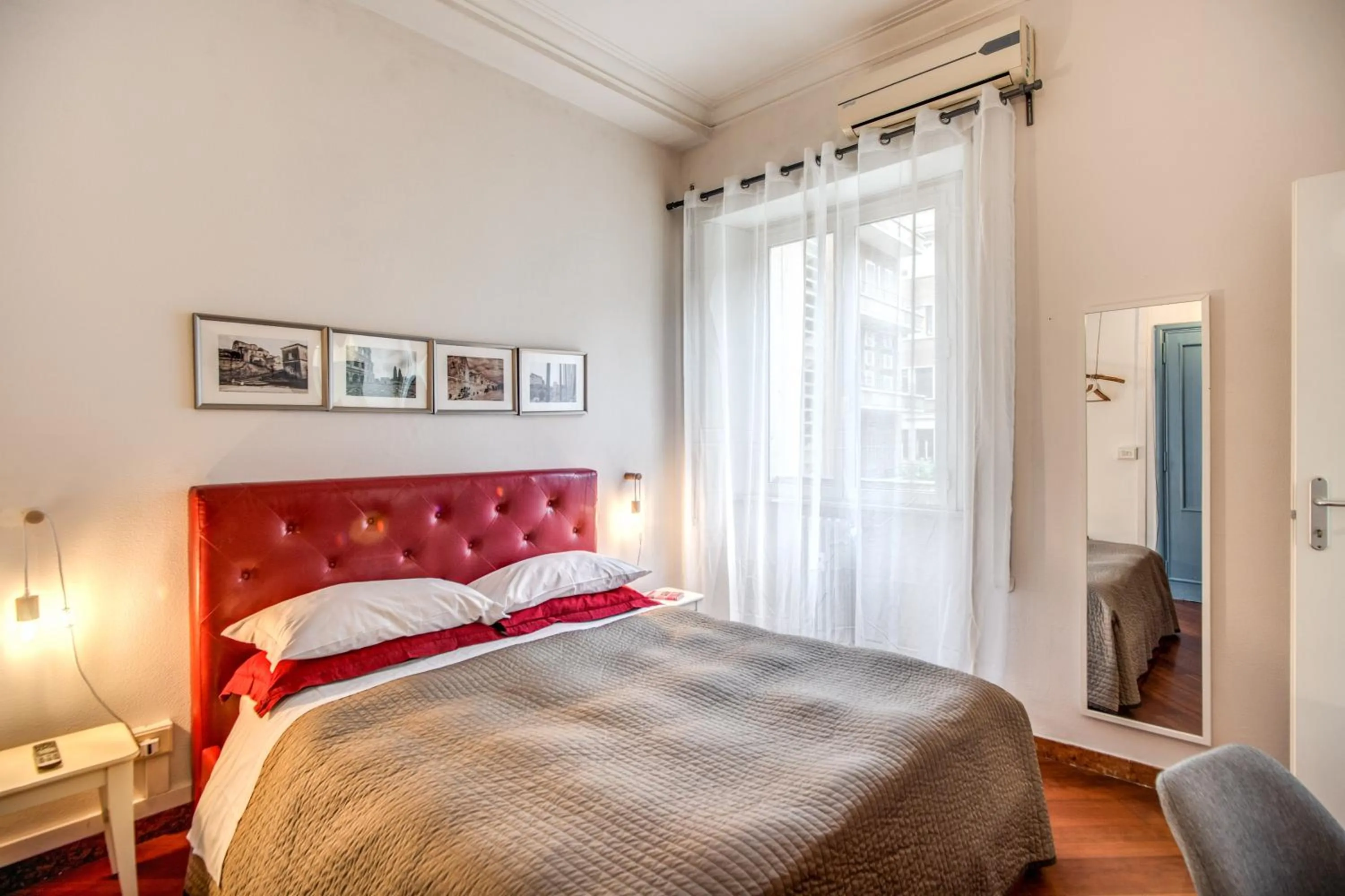 Bed in Circus Maximus B&B