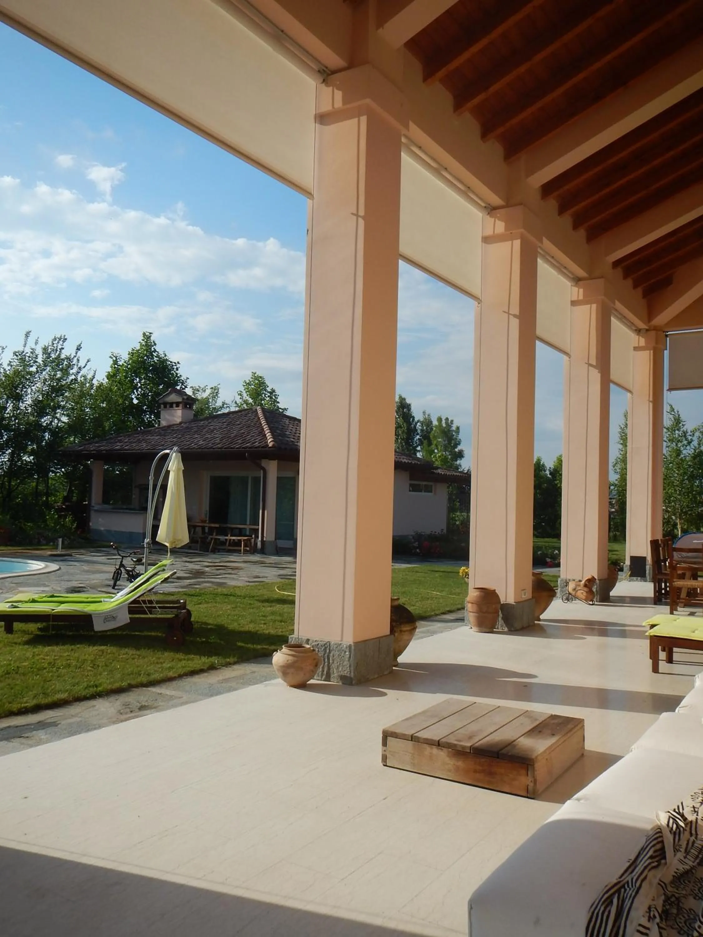B&B RED WINE COUNTRY HOUSE