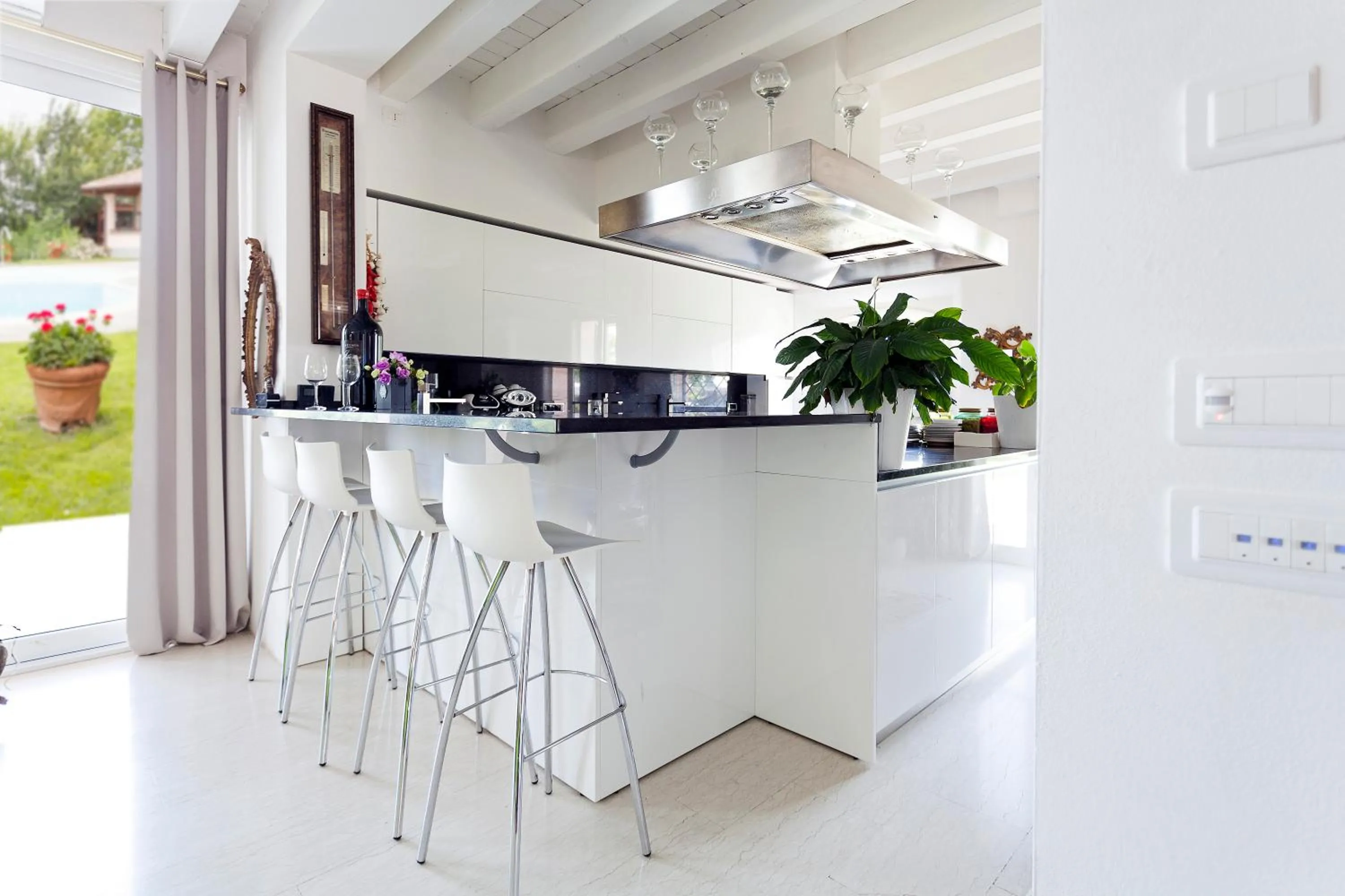 B&B RED WINE COUNTRY HOUSE