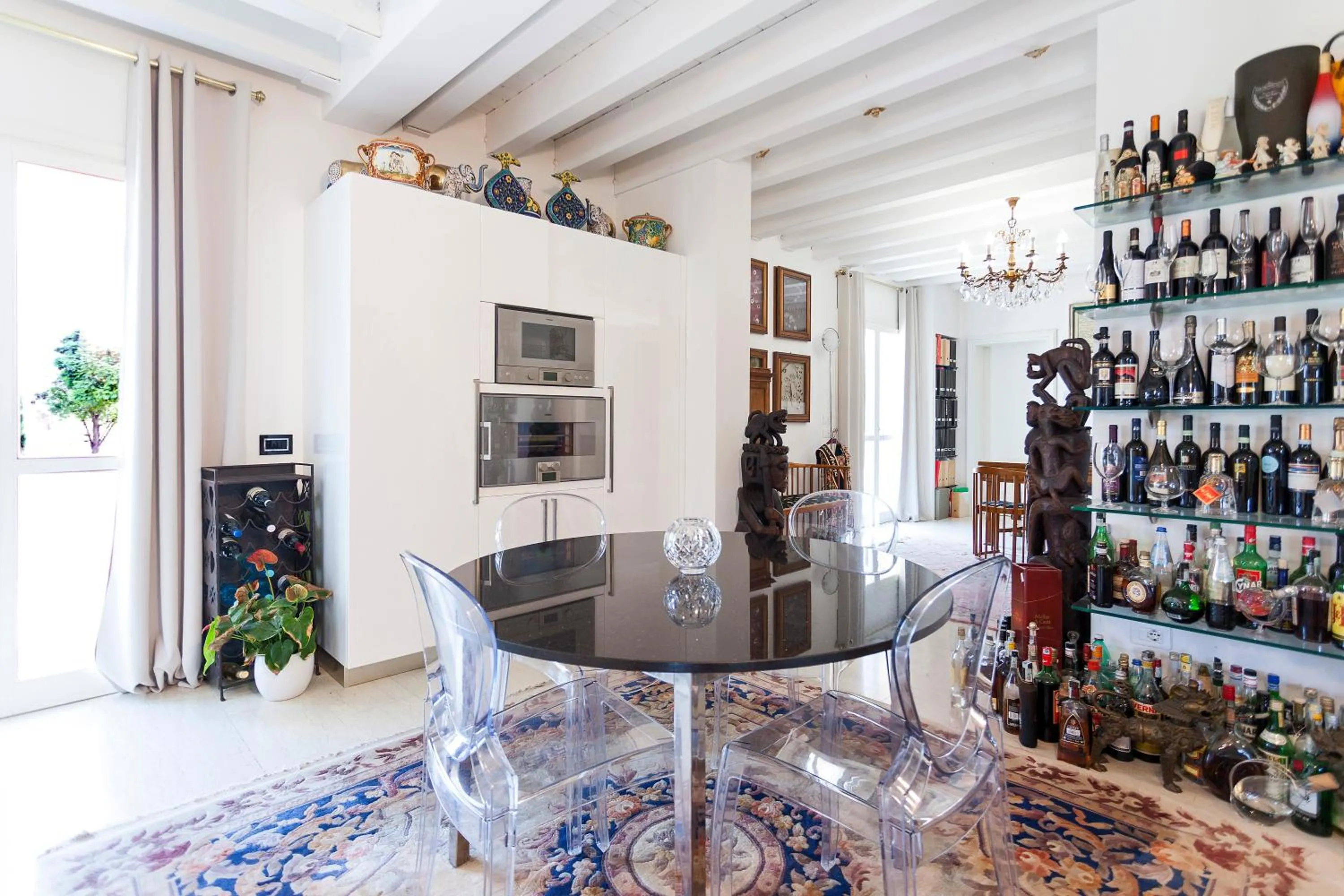B&B RED WINE COUNTRY HOUSE