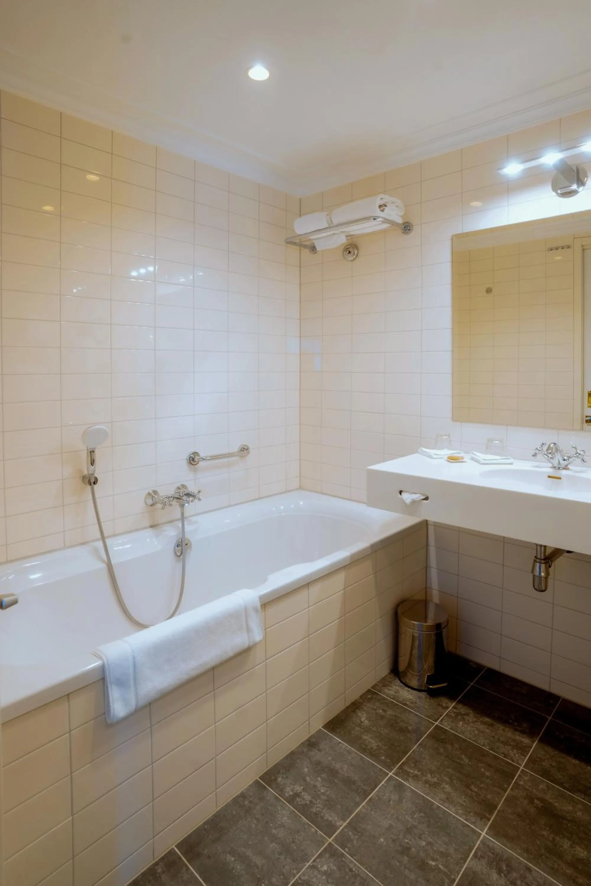 Bathroom in Grand Hotel Karel V