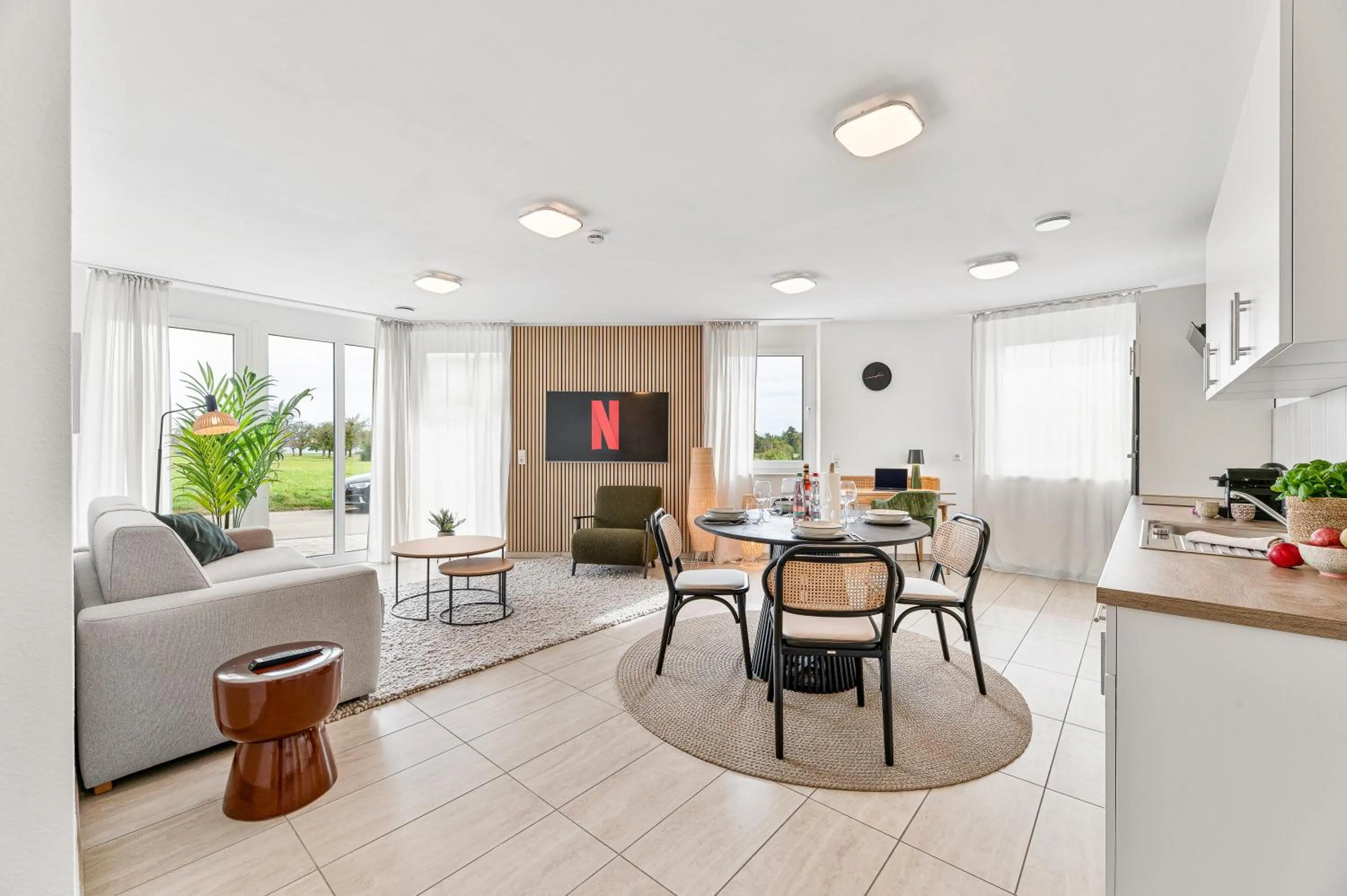 TV and multimedia in The Serviced - Design Apartments