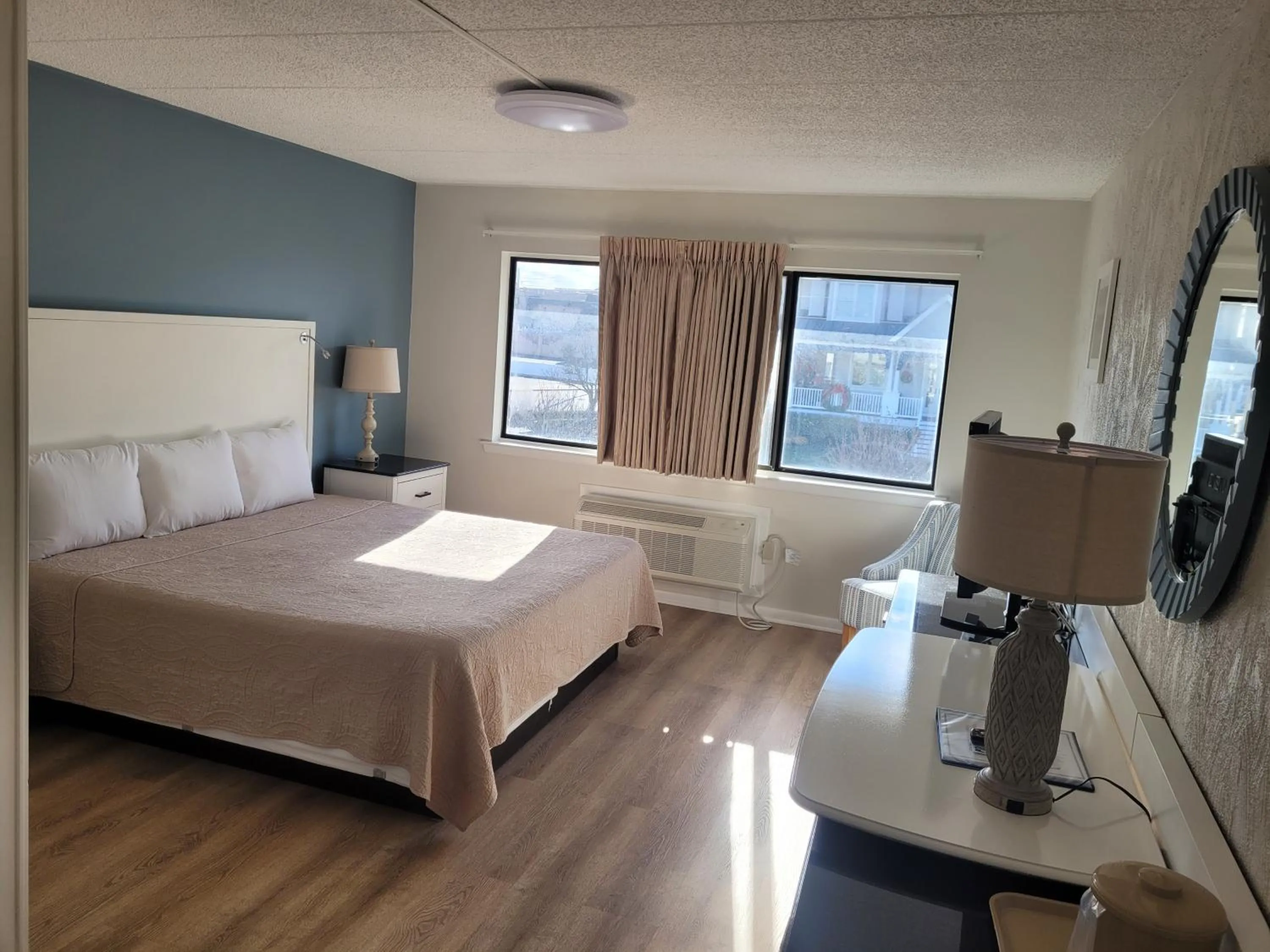 TV and multimedia, Bed in Sand Pebble Motor Lodge