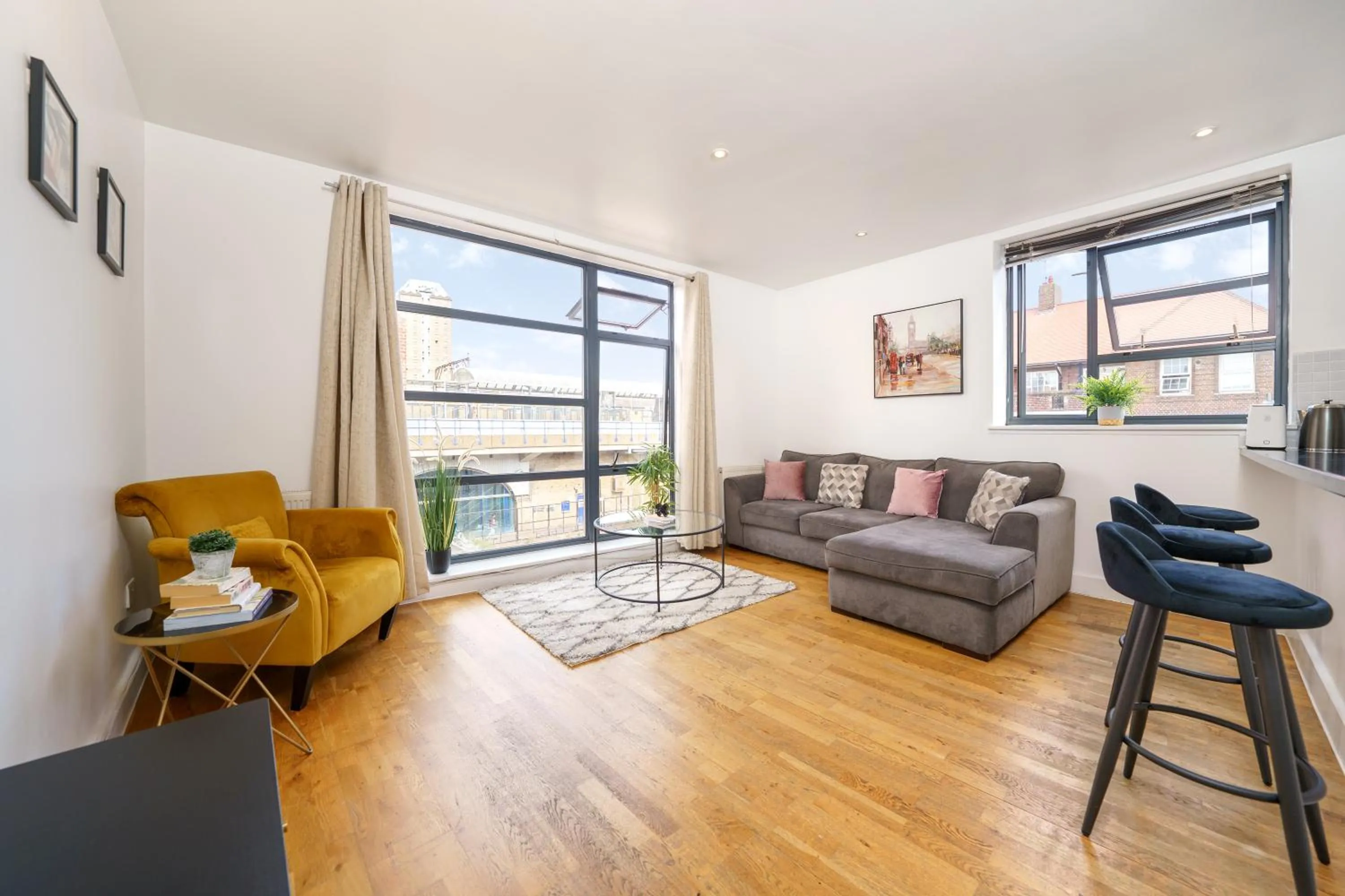 Bright & Modern 2-Bed Apartment in Vibrant East London