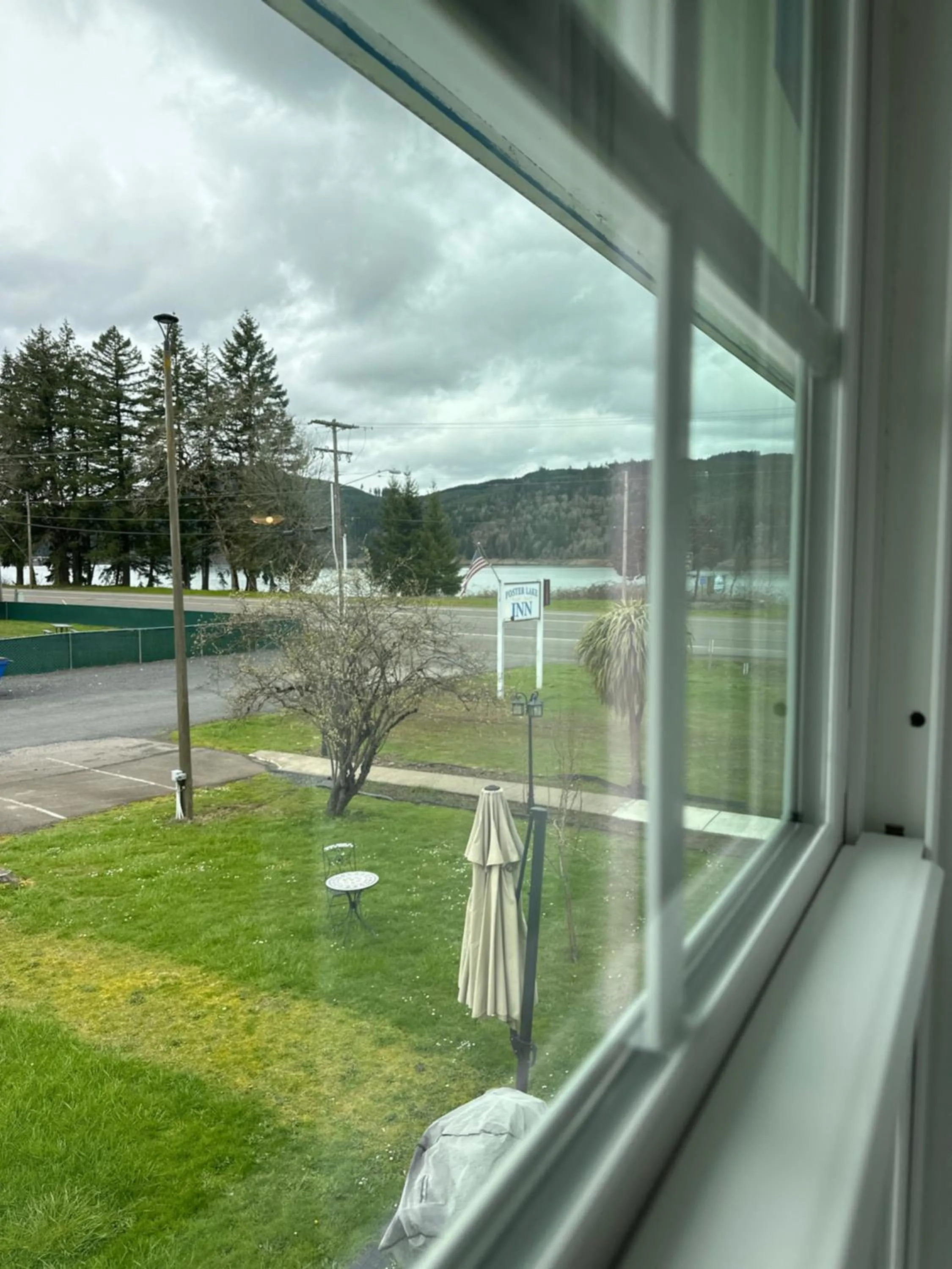 Mountain view in Foster Lake Inn