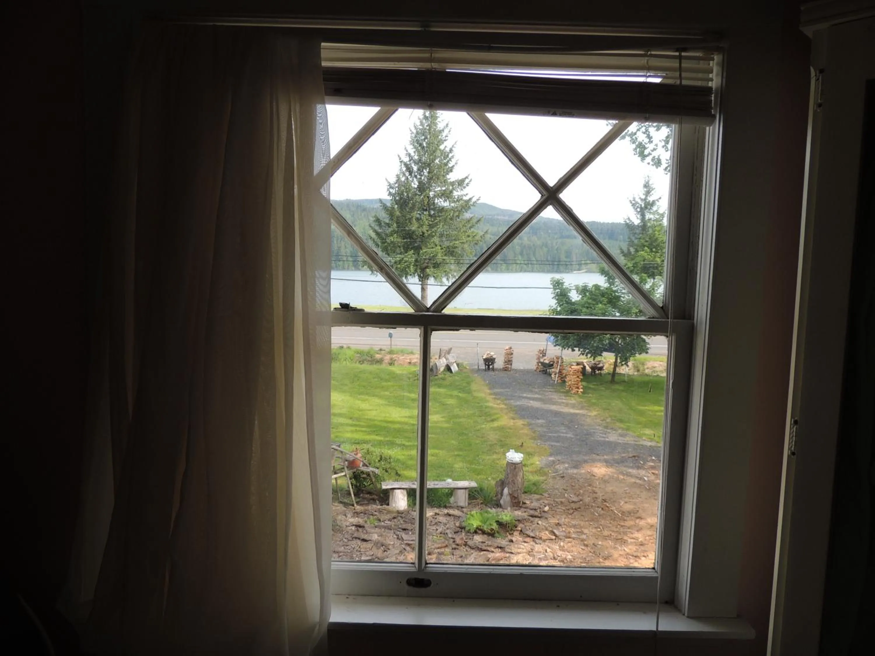 Lake view in Foster Lake Inn