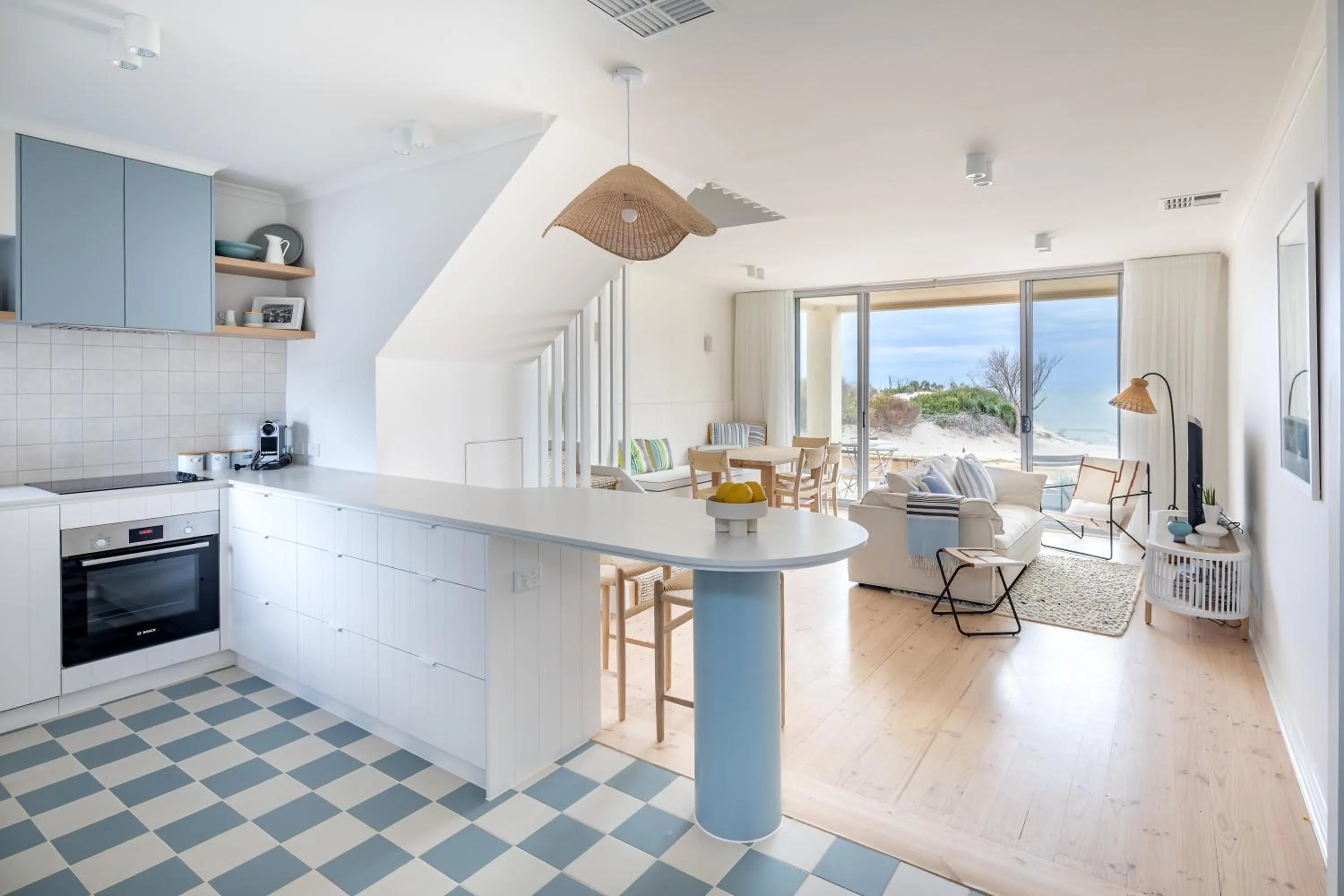 Pearl, Designer Beachfront Retreat, Semaphore Park