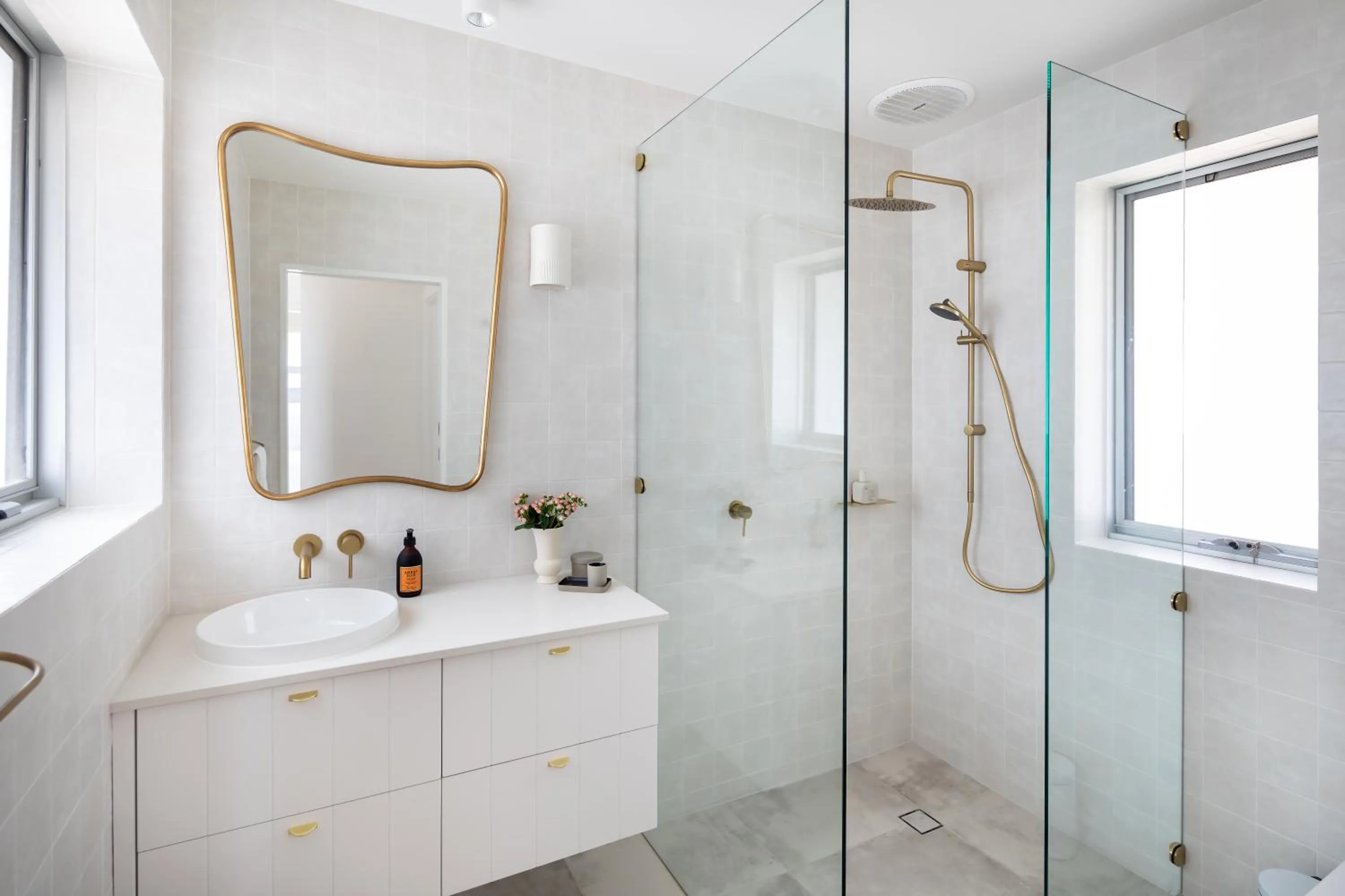 Pearl, Designer Beachfront Retreat, Semaphore Park