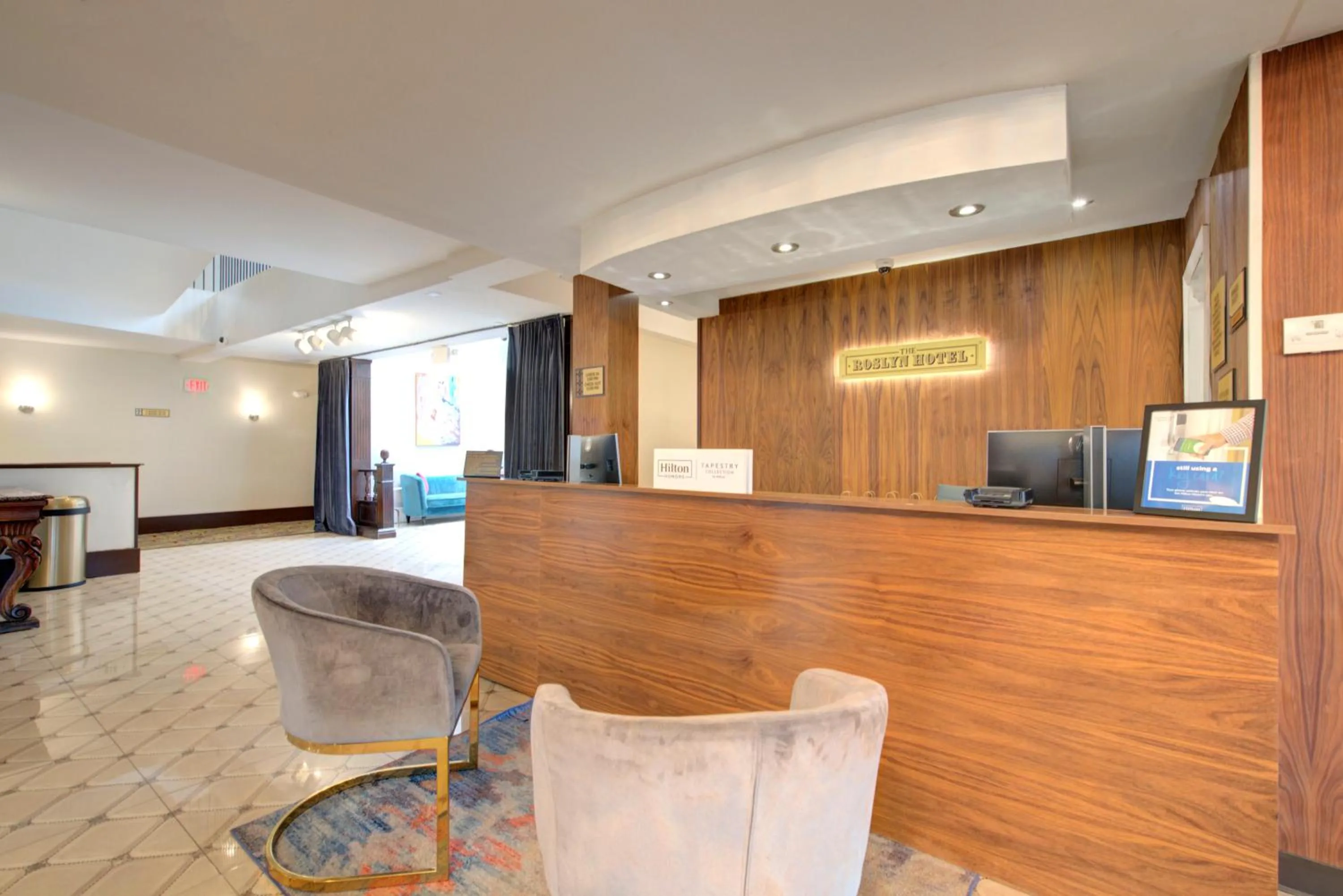 Lobby or reception in The Roslyn, Tapestry Collection by Hilton