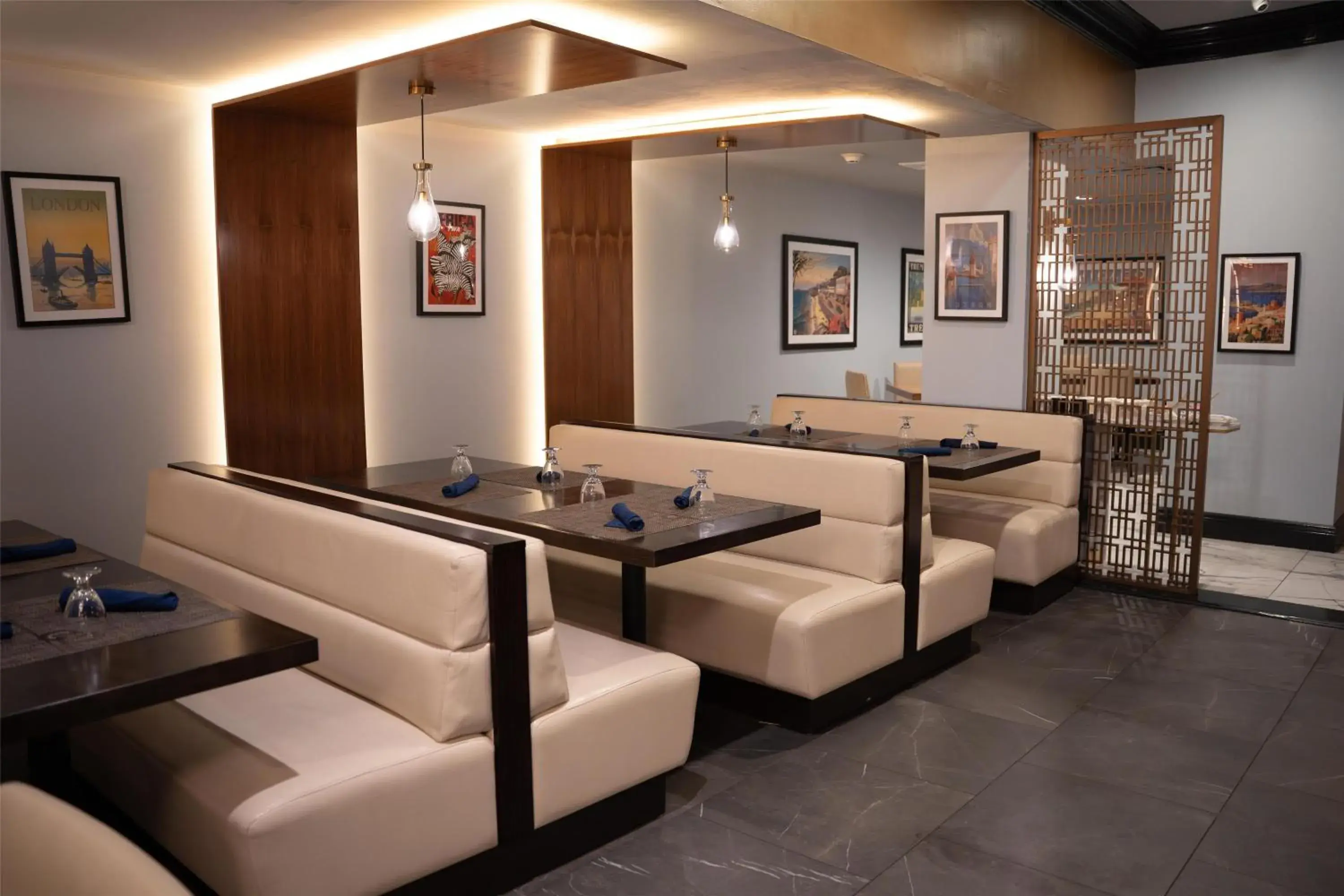 Restaurant/places to eat in The Roslyn, Tapestry Collection by Hilton Restaurant/places to eat in The Roslyn, Tapestry Collection by Hilton