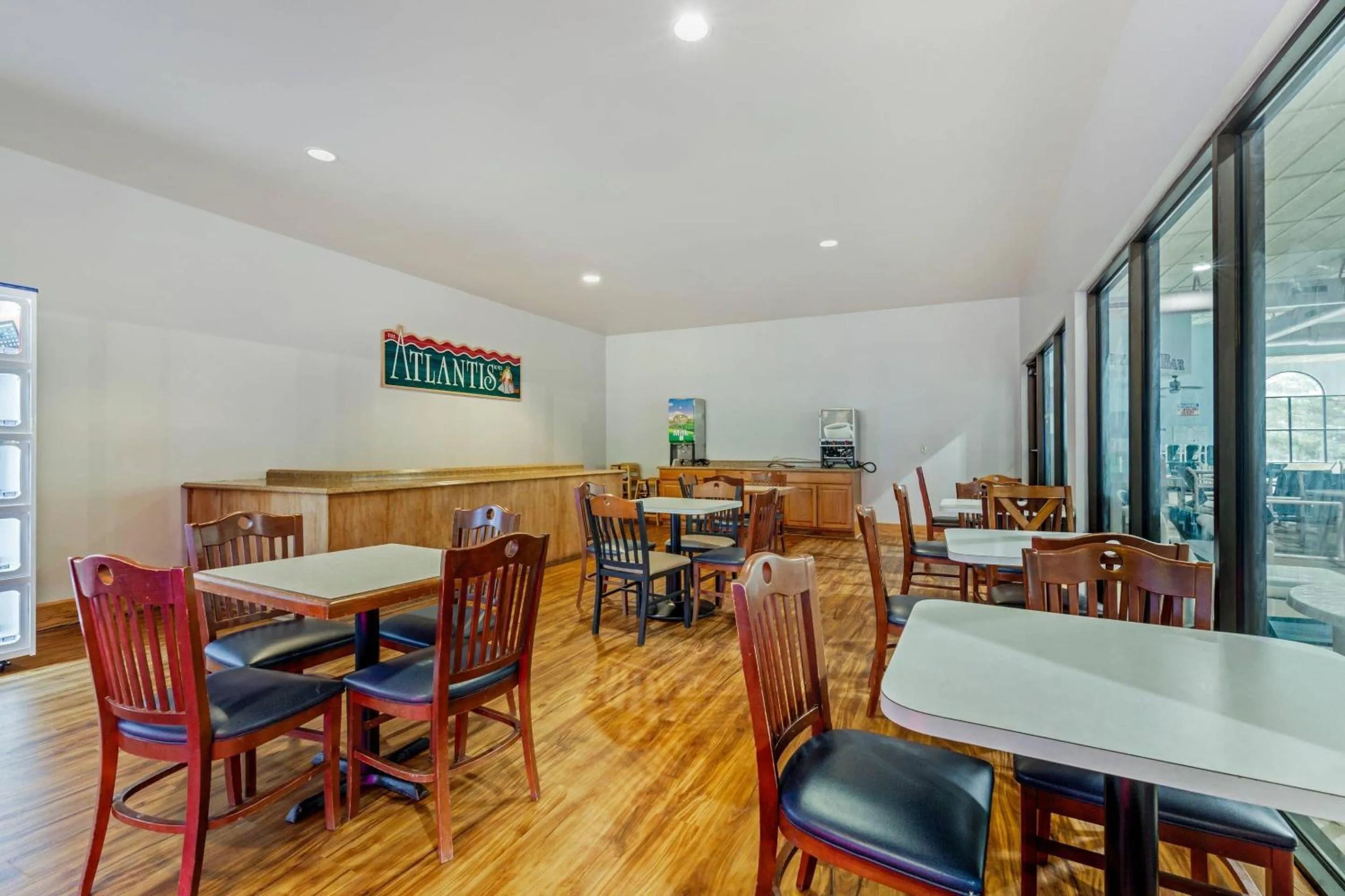 Breakfast in Atlantis Family Waterpark Hotel, an Ascend Collection Hotel