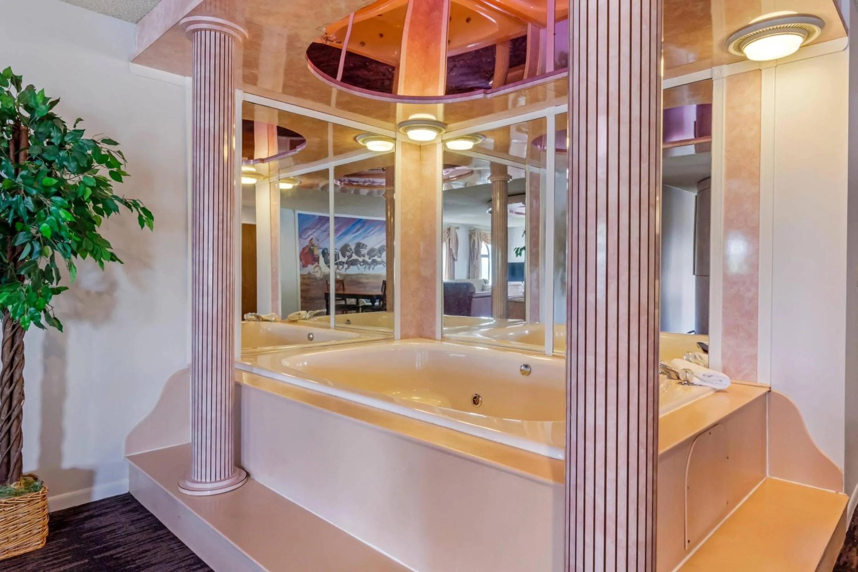 Bedroom in Atlantis Family Waterpark Hotel, an Ascend Collection Hotel