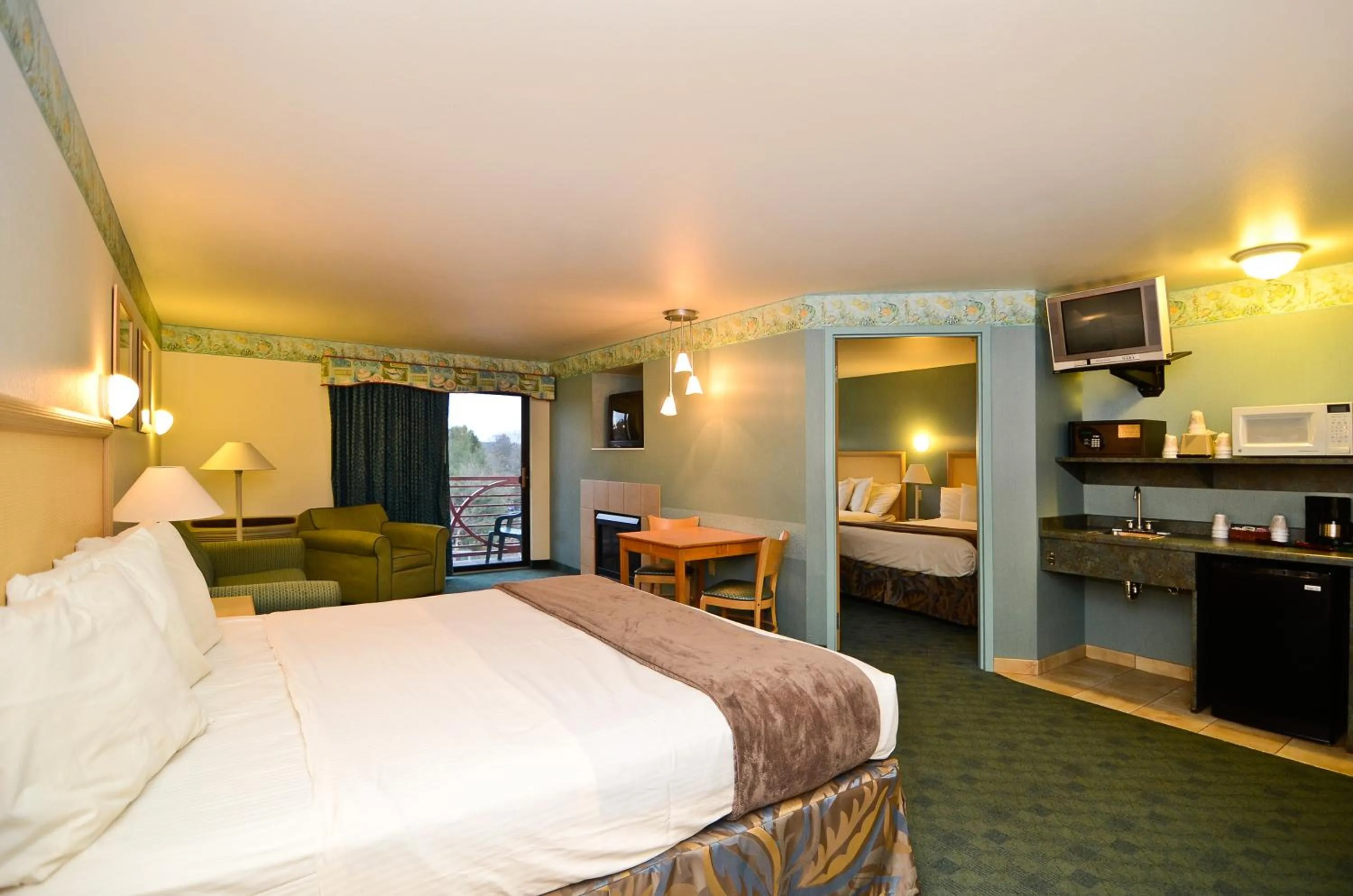 Photo of the whole room, Bed in Atlantis Family Waterpark Hotel, an Ascend Collection Hotel