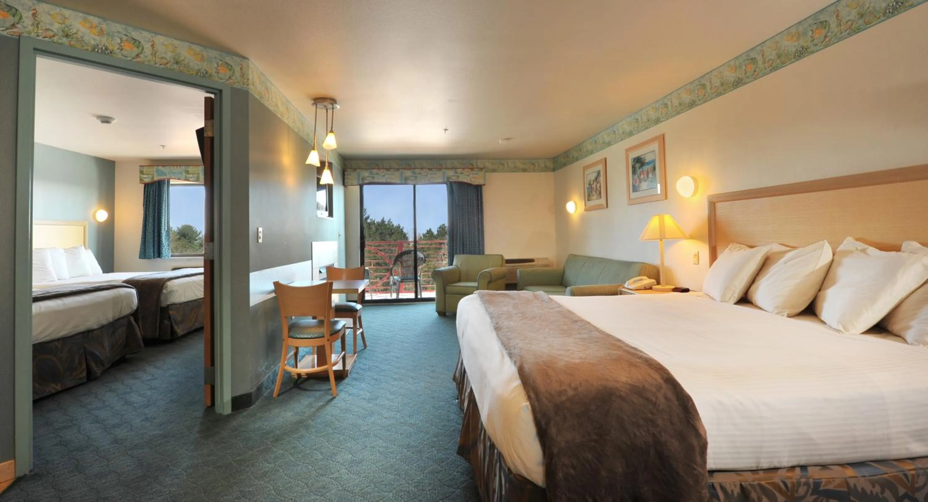 Hot Tub, Bed in Atlantis Family Waterpark Hotel, an Ascend Collection Hotel