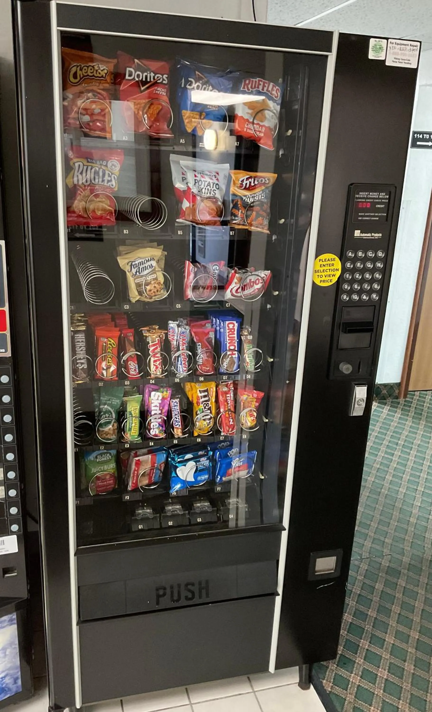 vending machine in Budget Host Inn