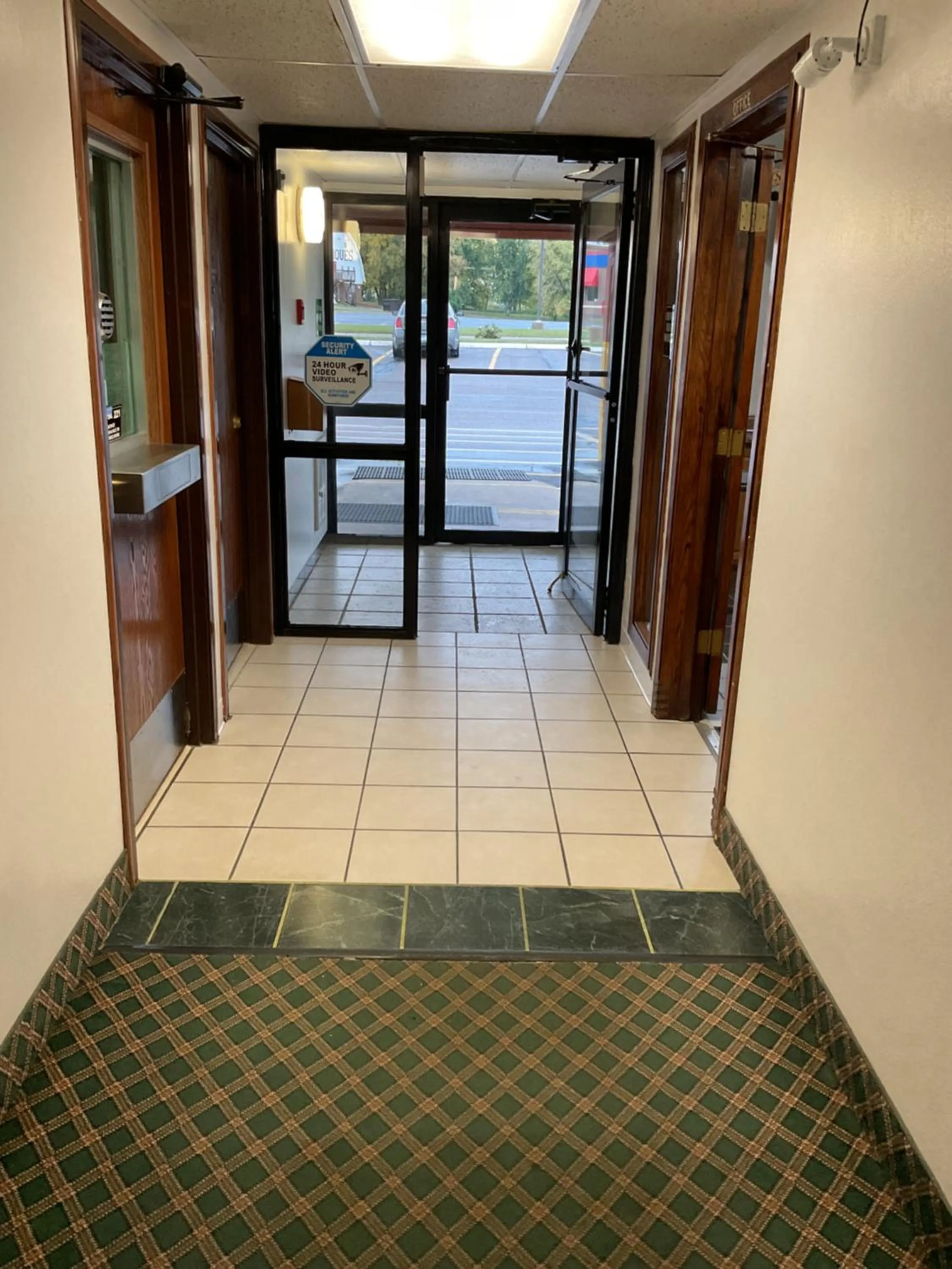 Lobby or reception in Budget Host Inn