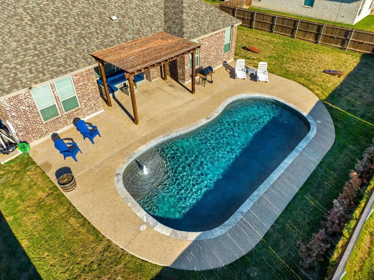 The Noble House Near Magnolia & Baylor W Pool