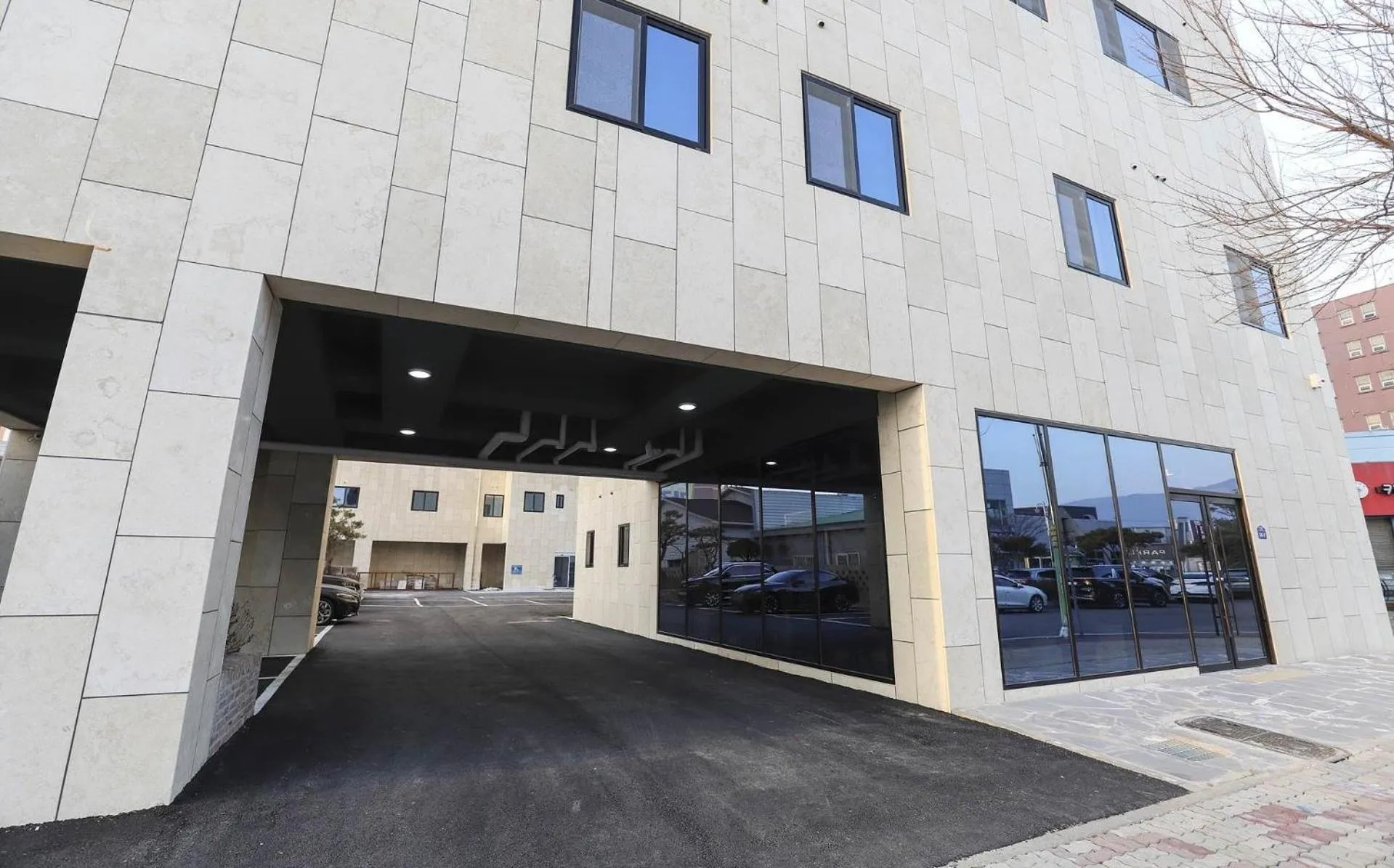 Parking in Hotel Grand Bay Boryeong