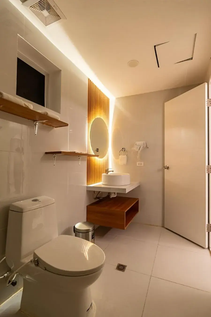 Family Suite in Serene Oasis Resort - Oslob Cebu Philippines Family Suite in Serene Oasis Resort - Oslob Cebu Philippines