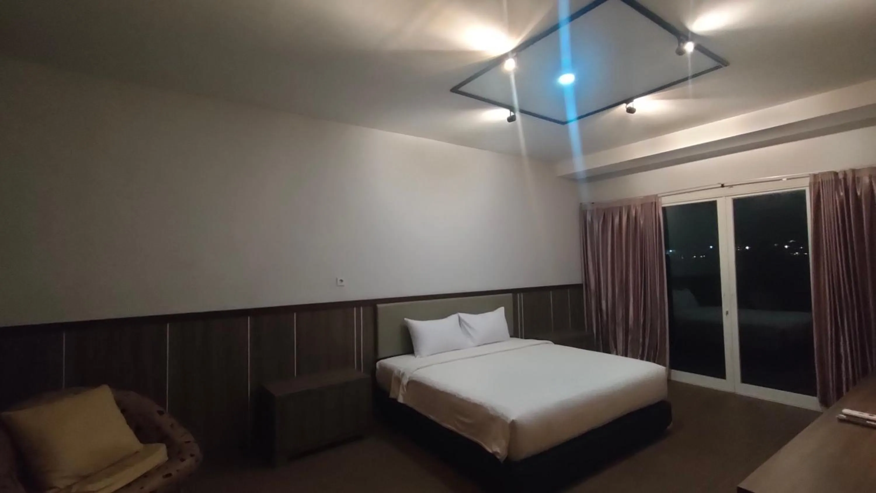 Bed in Bwalk Hotel Malang