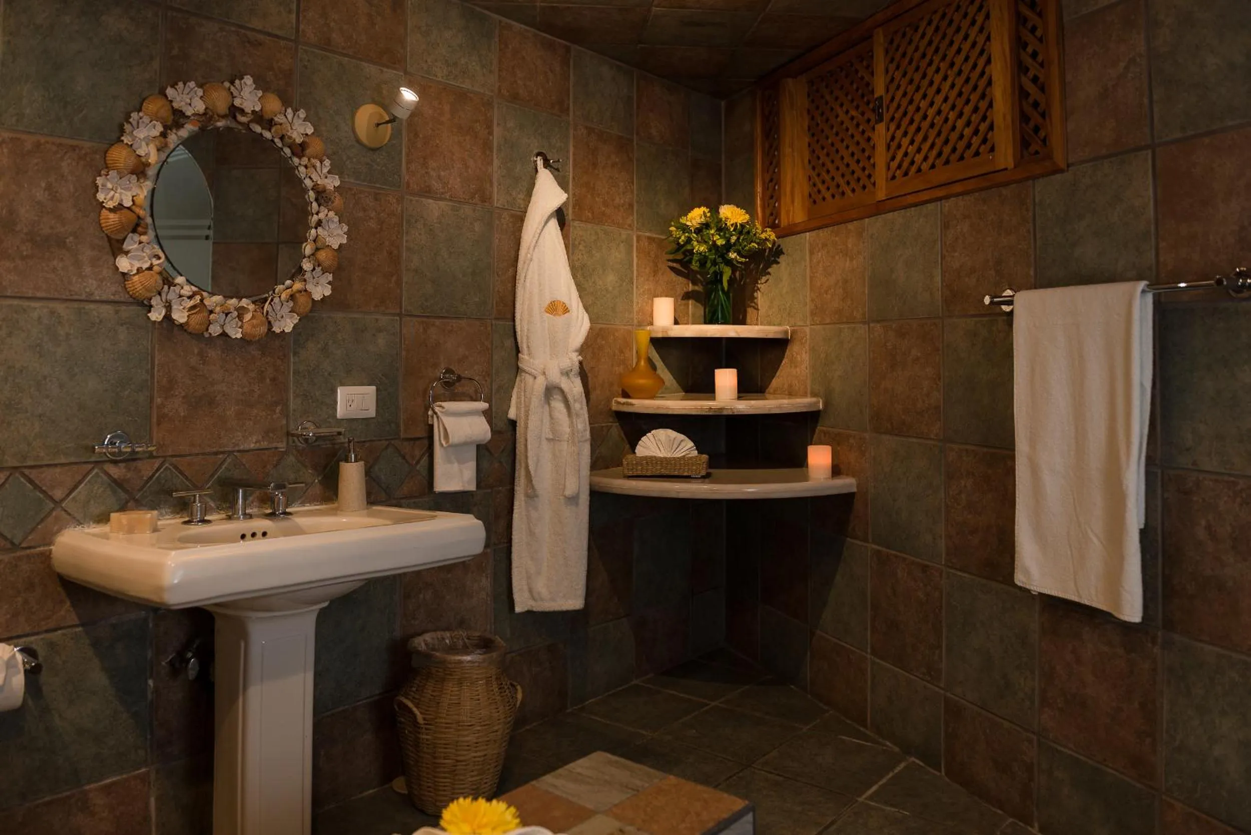 Bathroom in Villa Bella Bed & Breakfast Inn