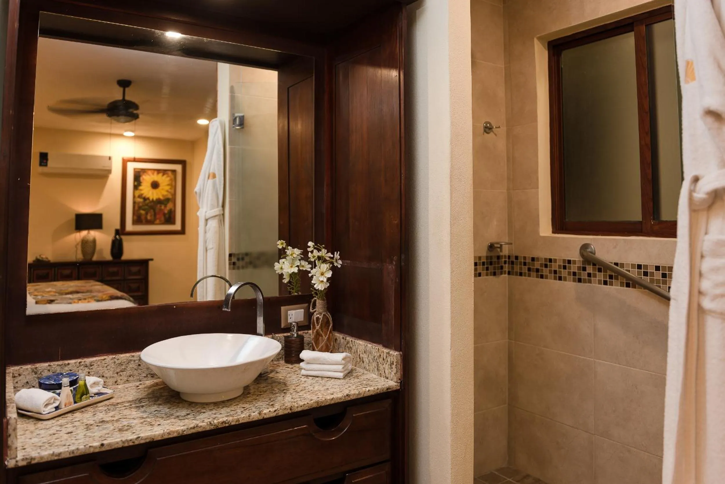 Bathroom in Villa Bella Bed & Breakfast Inn