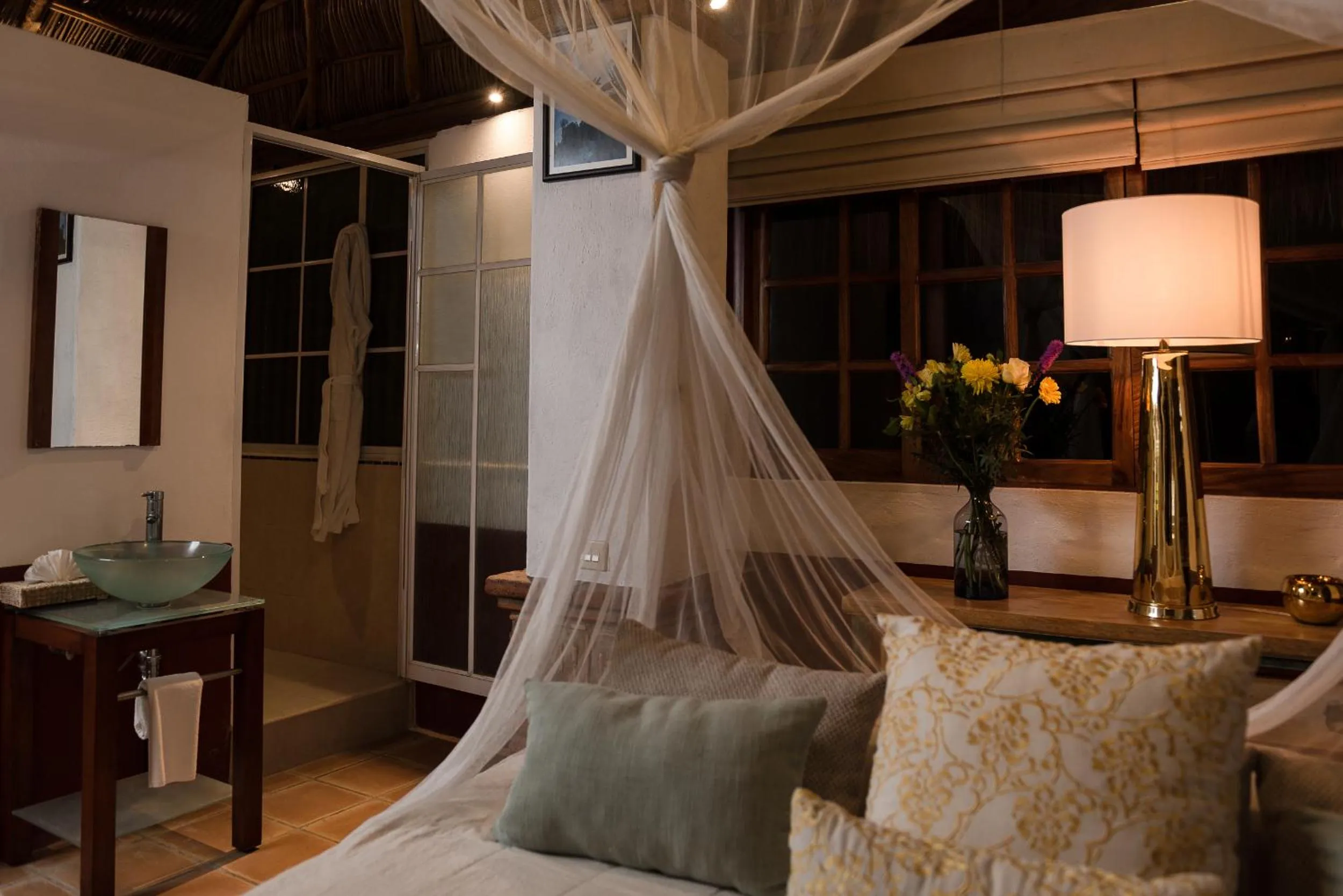 Bathroom in Villa Bella Bed & Breakfast Inn