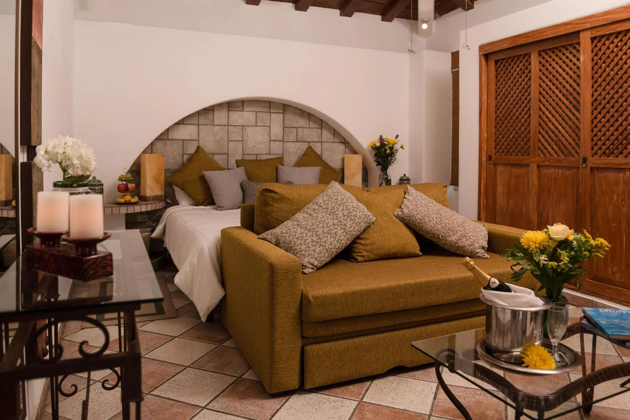 Photo of the whole room in Villa Bella Bed & Breakfast Inn