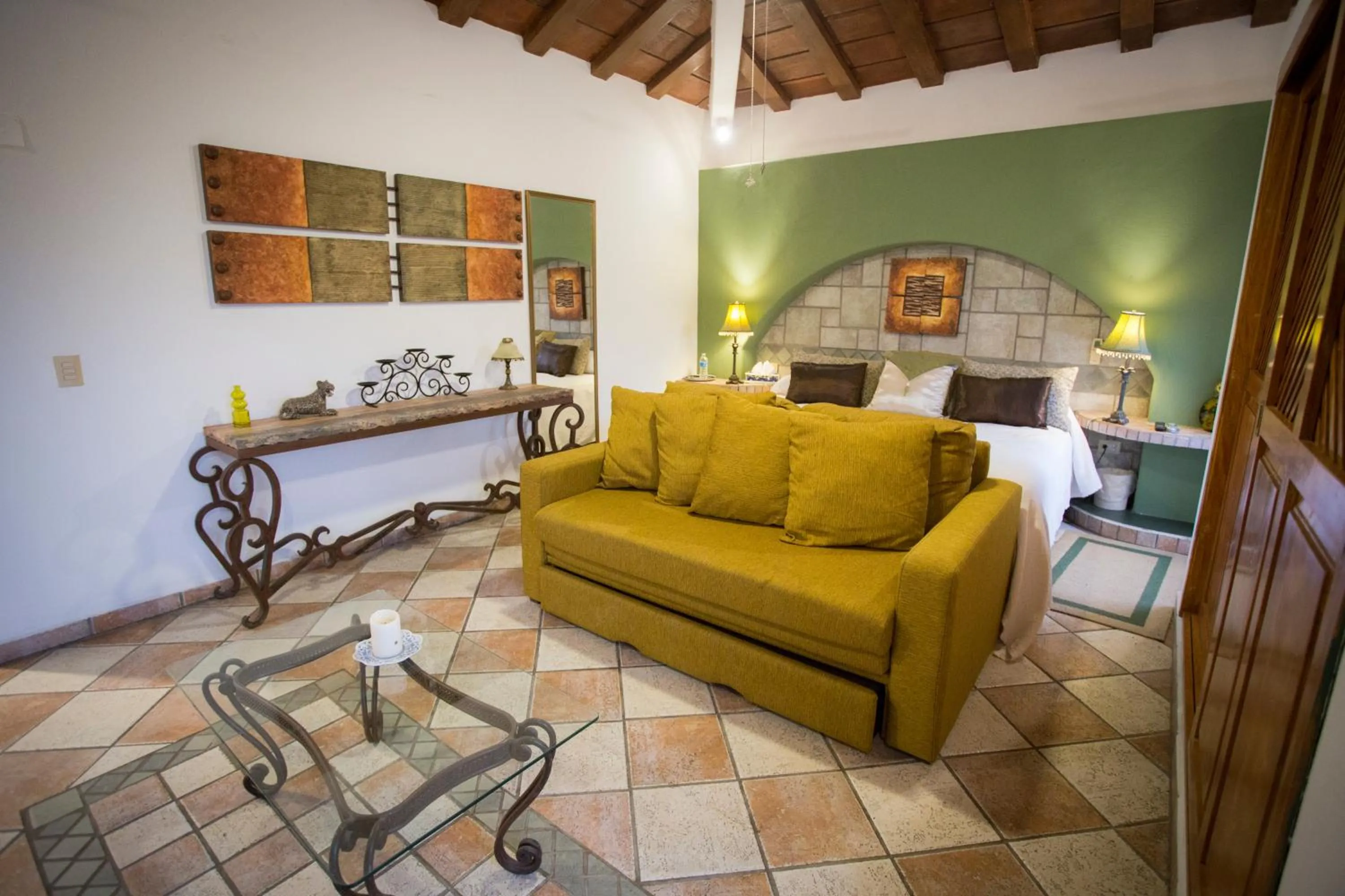 Photo of the whole room in Villa Bella Bed & Breakfast Inn