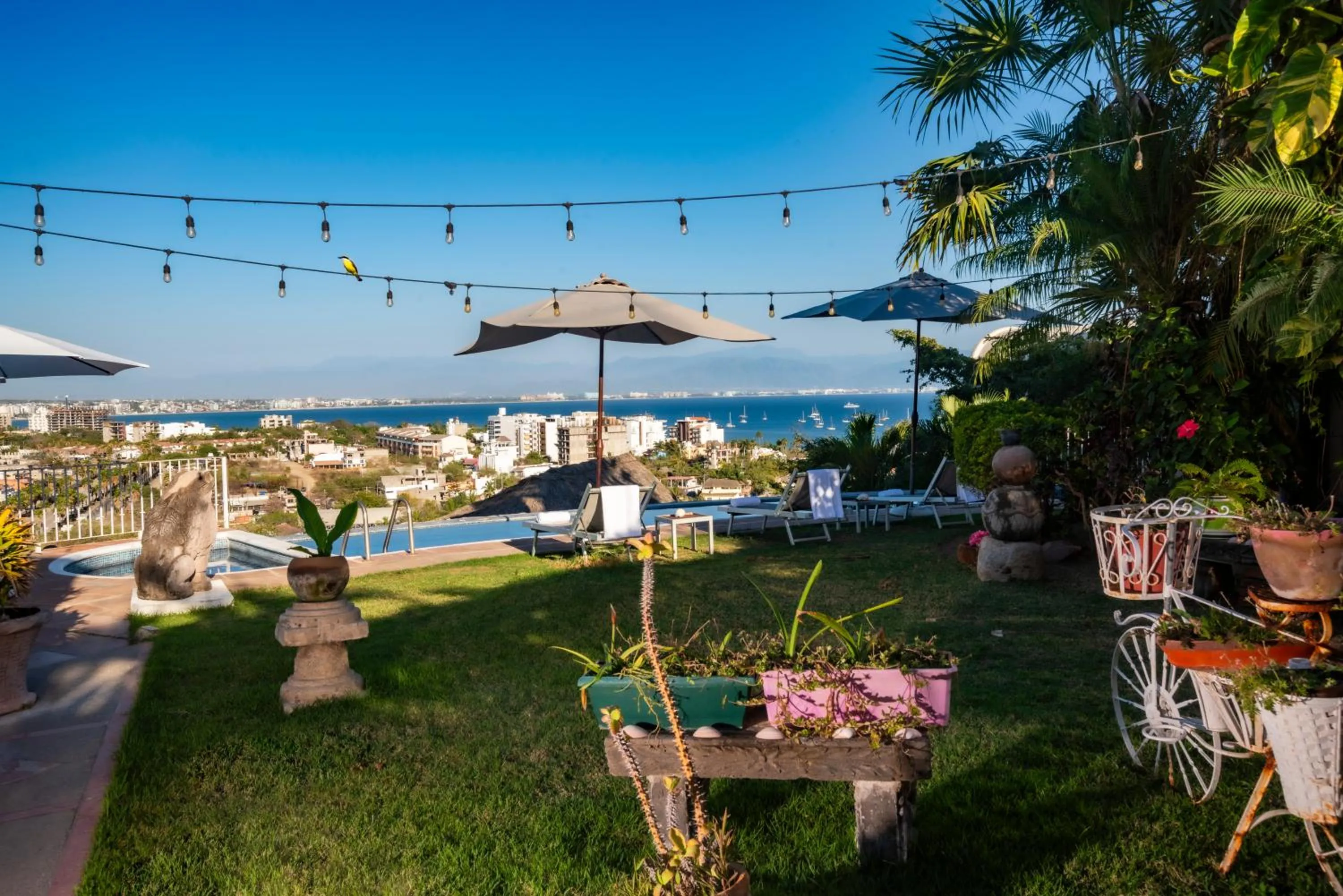 Garden in Villa Bella Bed & Breakfast Inn