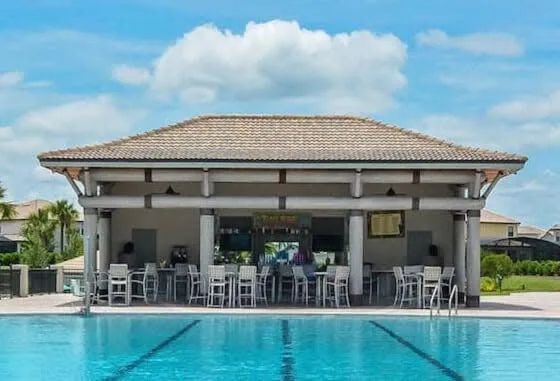 Themed Home 5BR - Private Pool, Prime Location