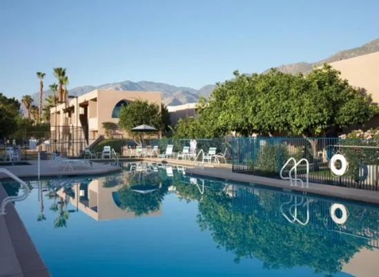 Swimming pool in GetAways at Vista Mirage Resort