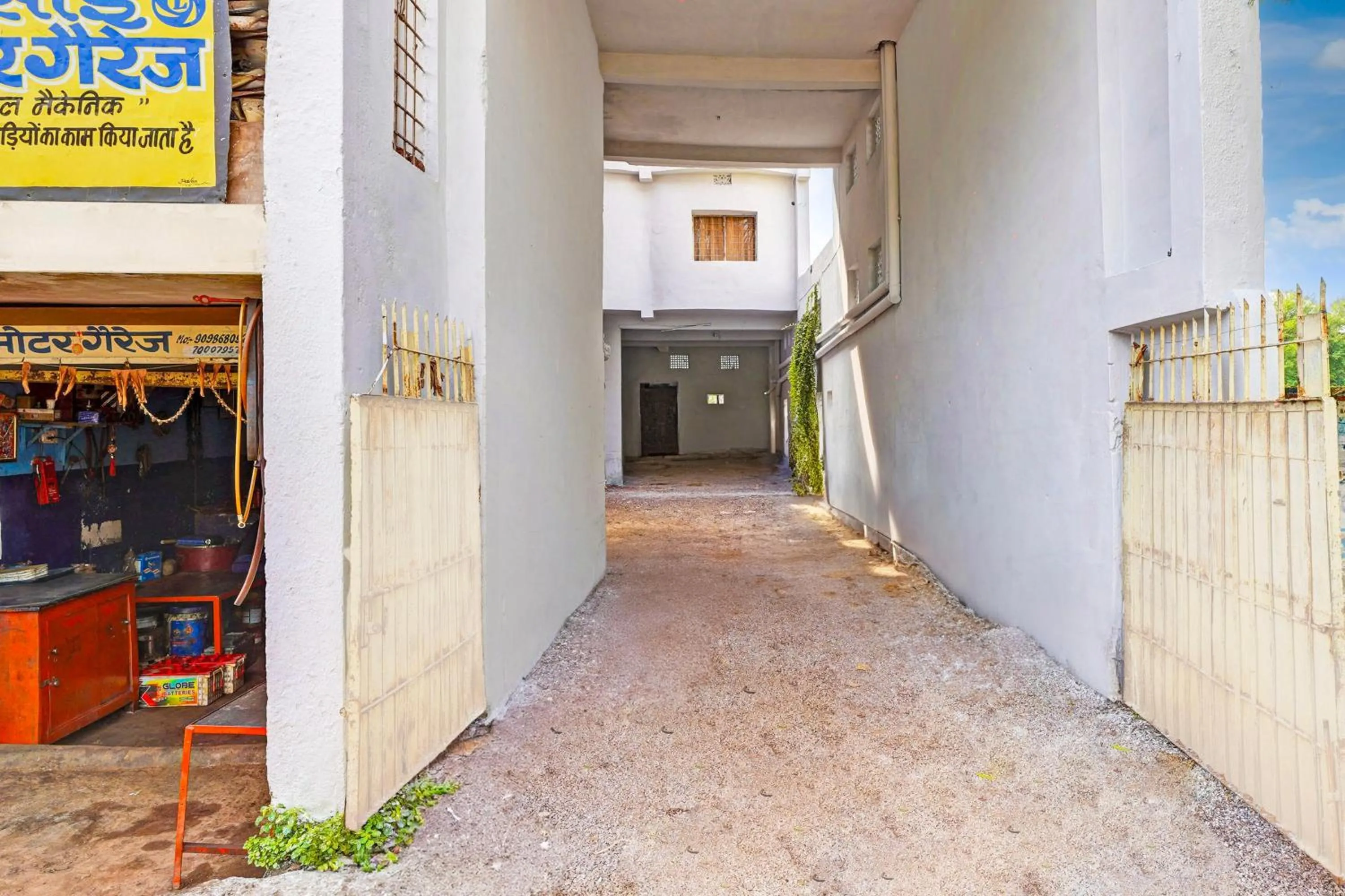 Facade/entrance in Hotel O Dream Star