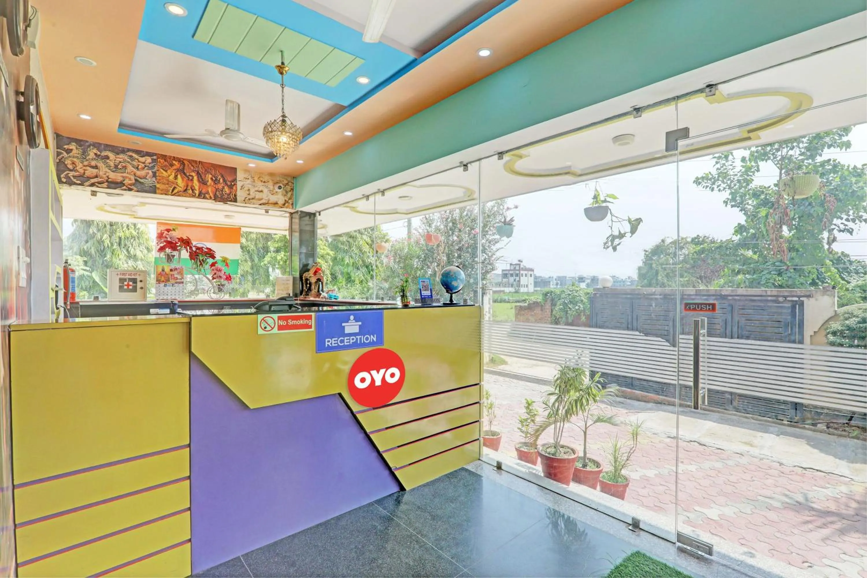 Lobby or reception in Hotel O Kriti Green