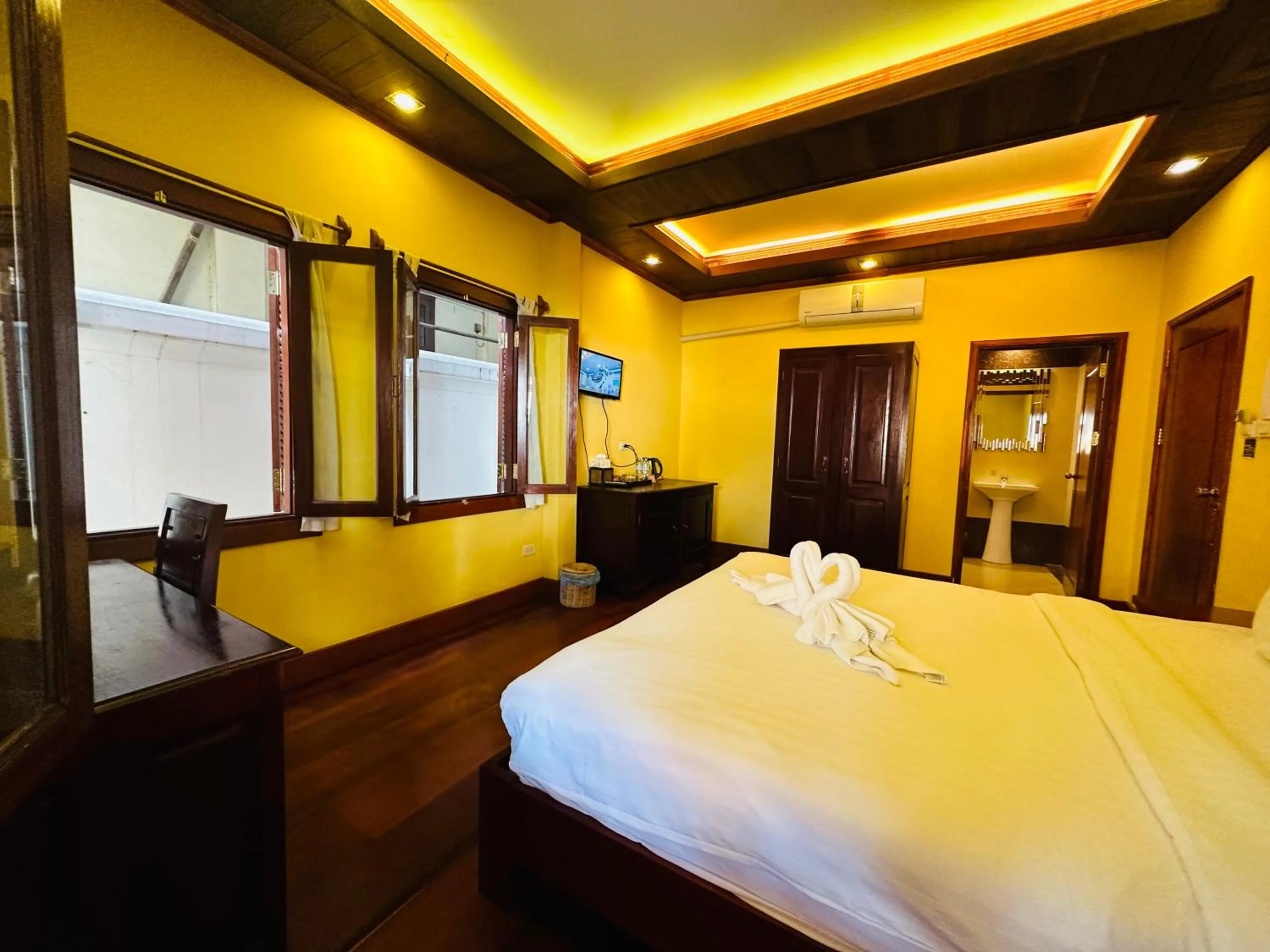 Living room, Bed in Villa Phonethip Mekong Riverside